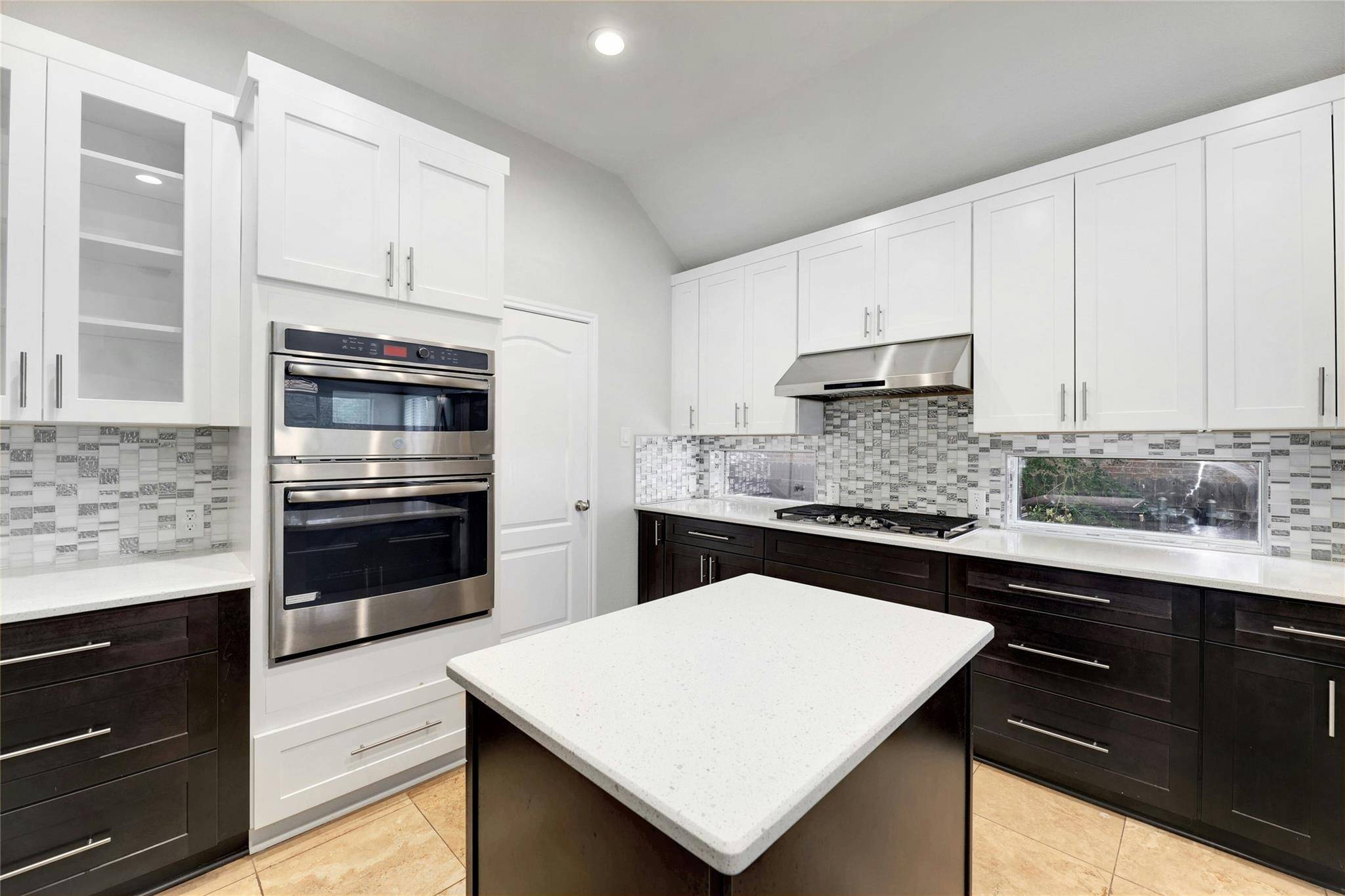 3806 Azur LN, Round Rock, TX 78681