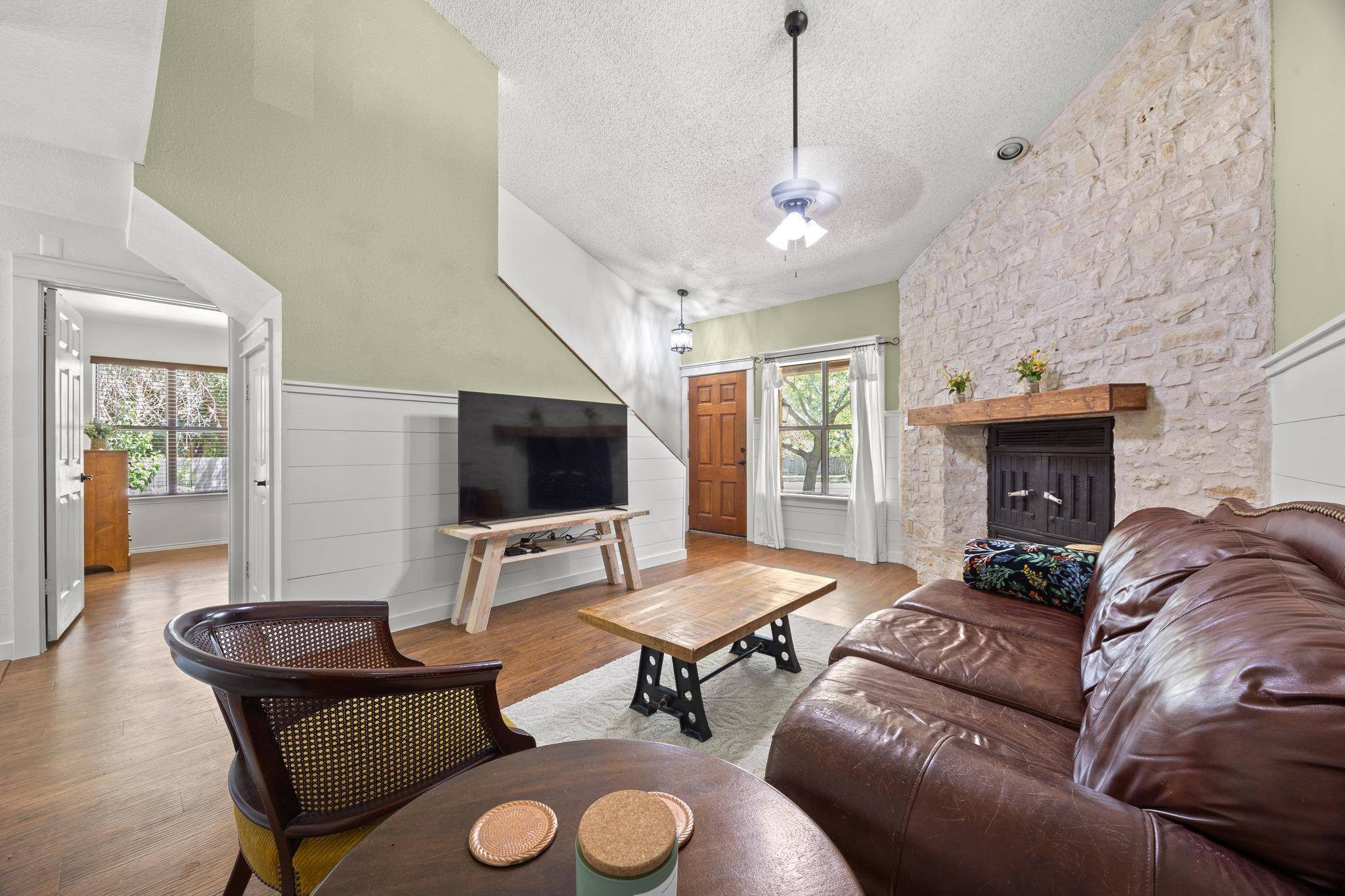1910 Mirabeau ST, Austin, TX 78727