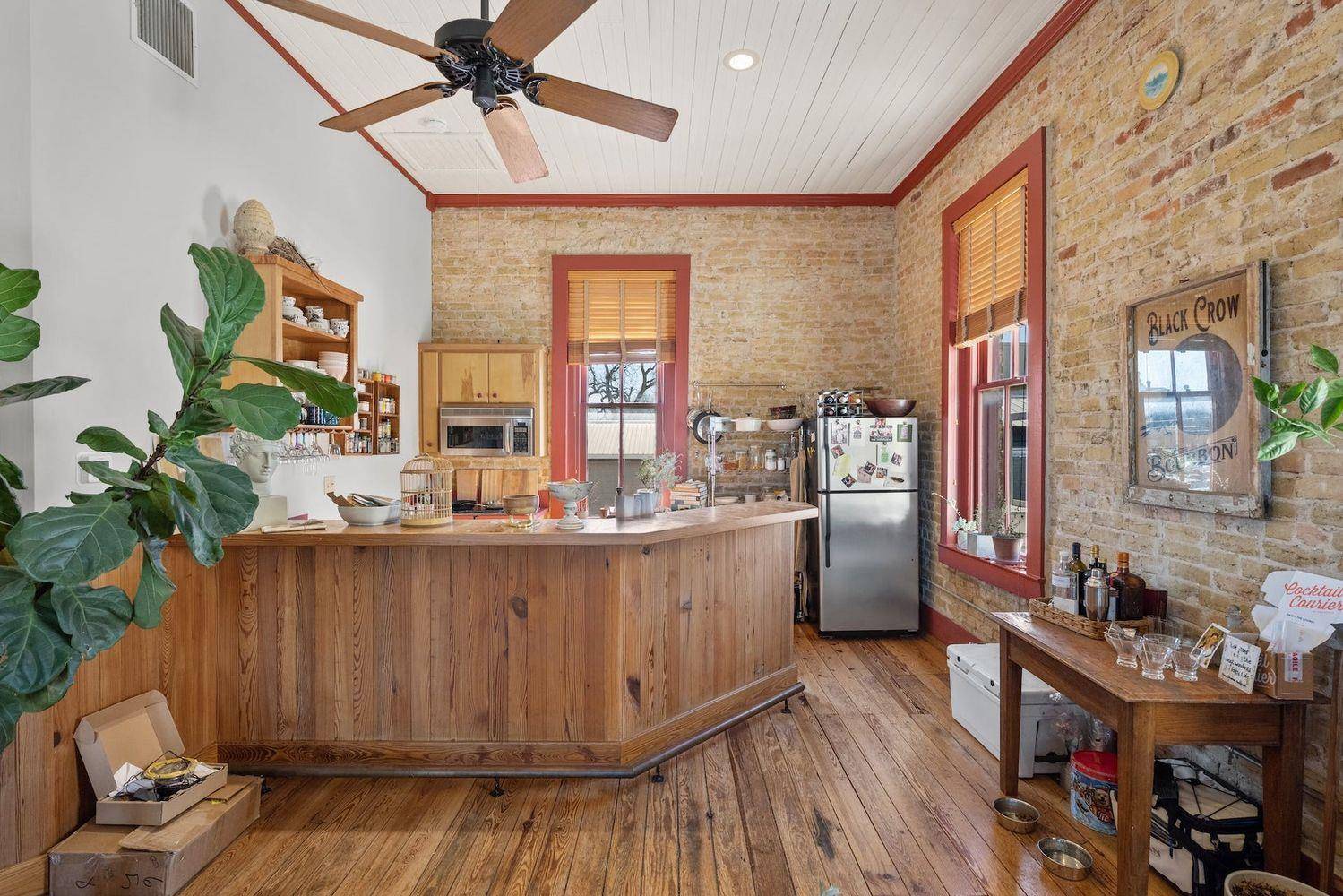 707 Chestnut ST, Bastrop, TX 78602