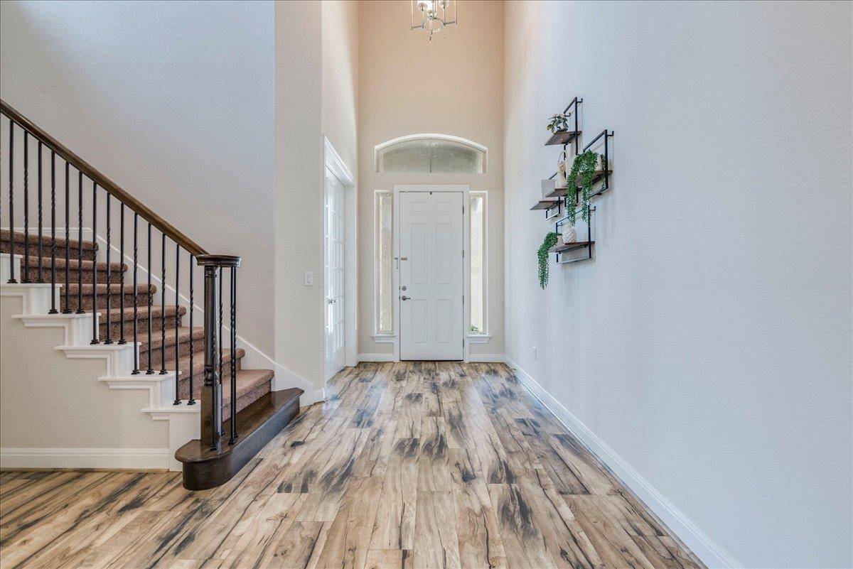 709 Kingston PL, Cedar Park, TX 78613