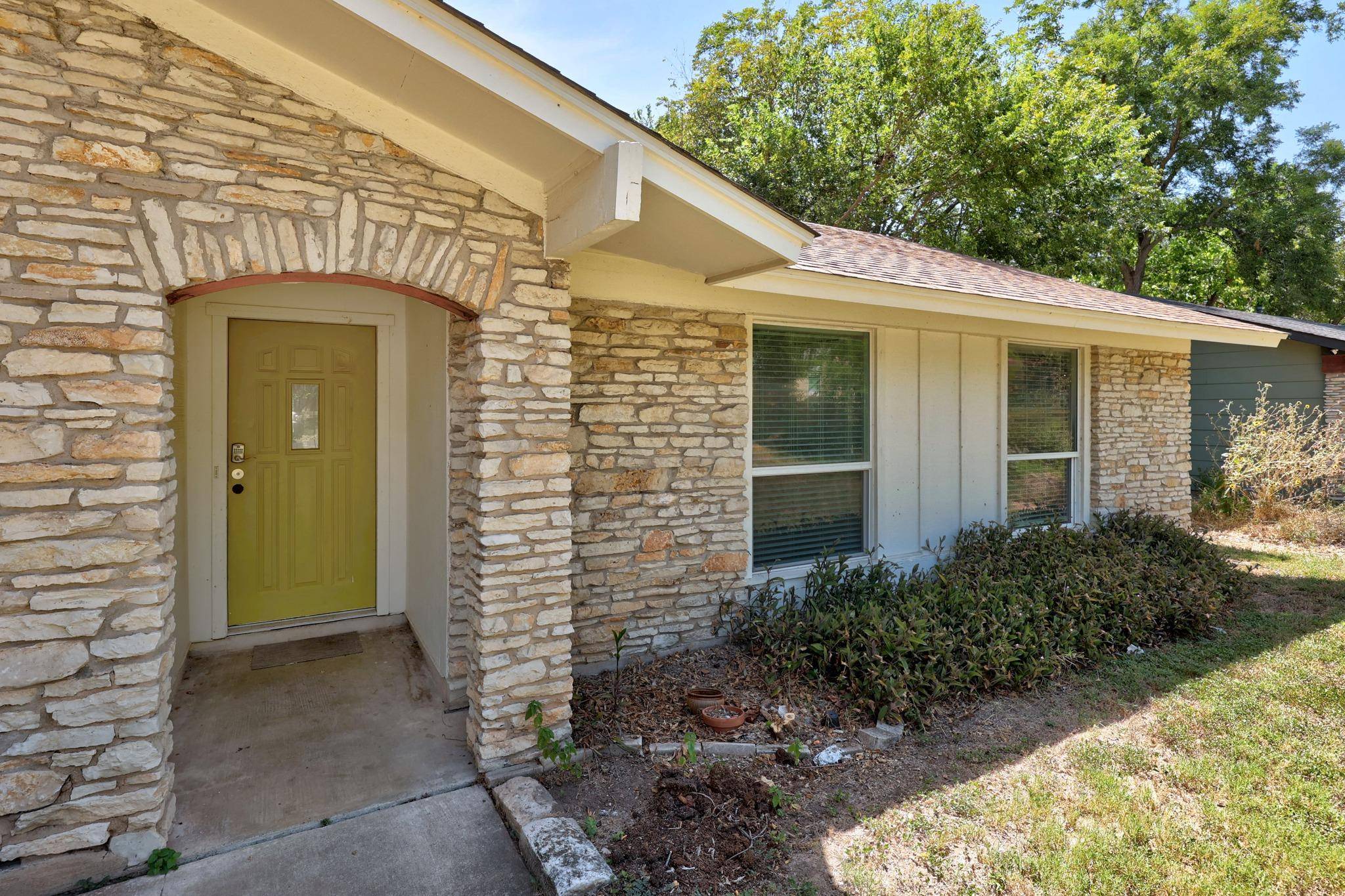 6109 Glen Meadow DR, Austin, TX 78745