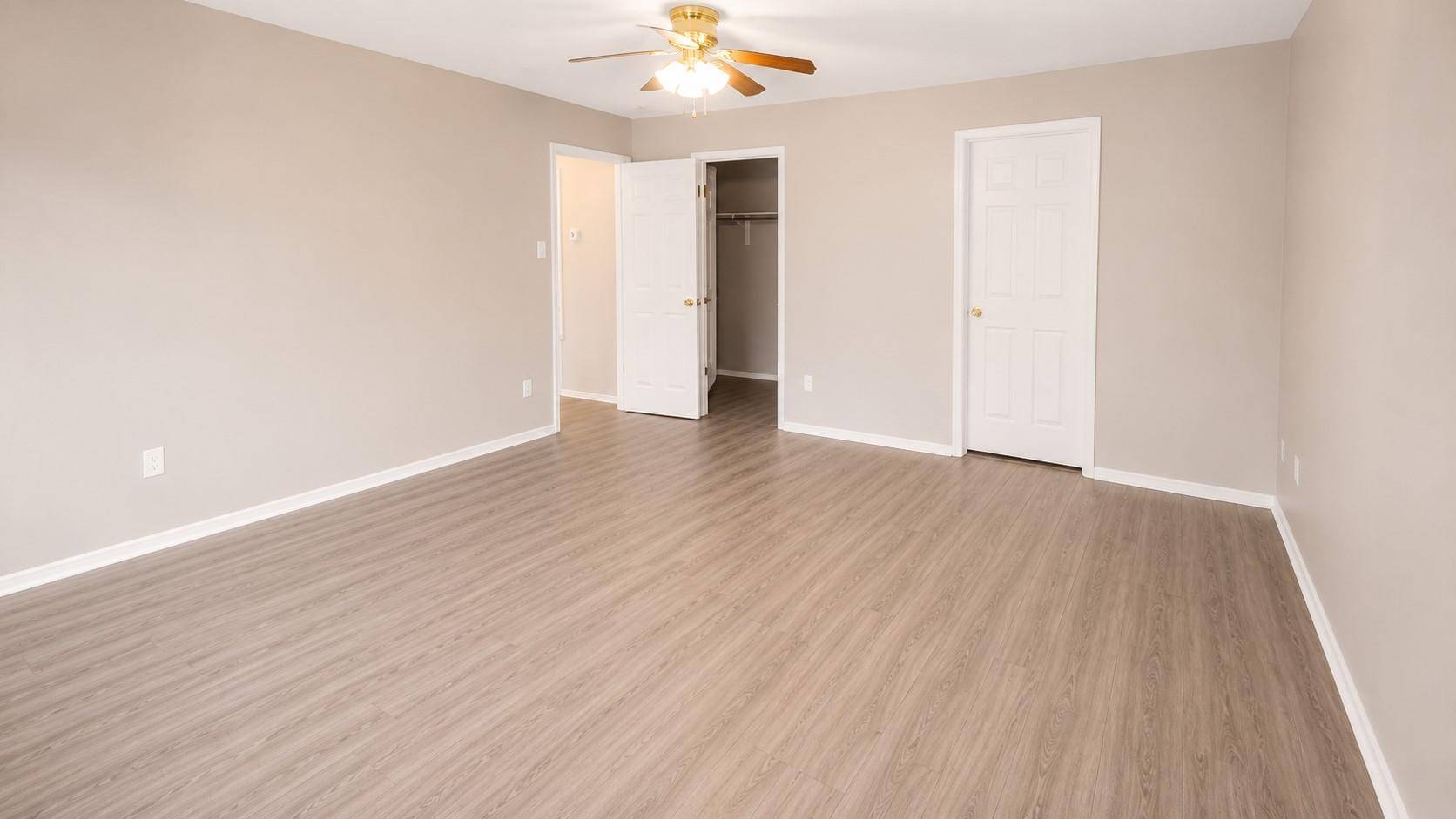 210 Lucky Clover LN, Hutto, TX 78634
