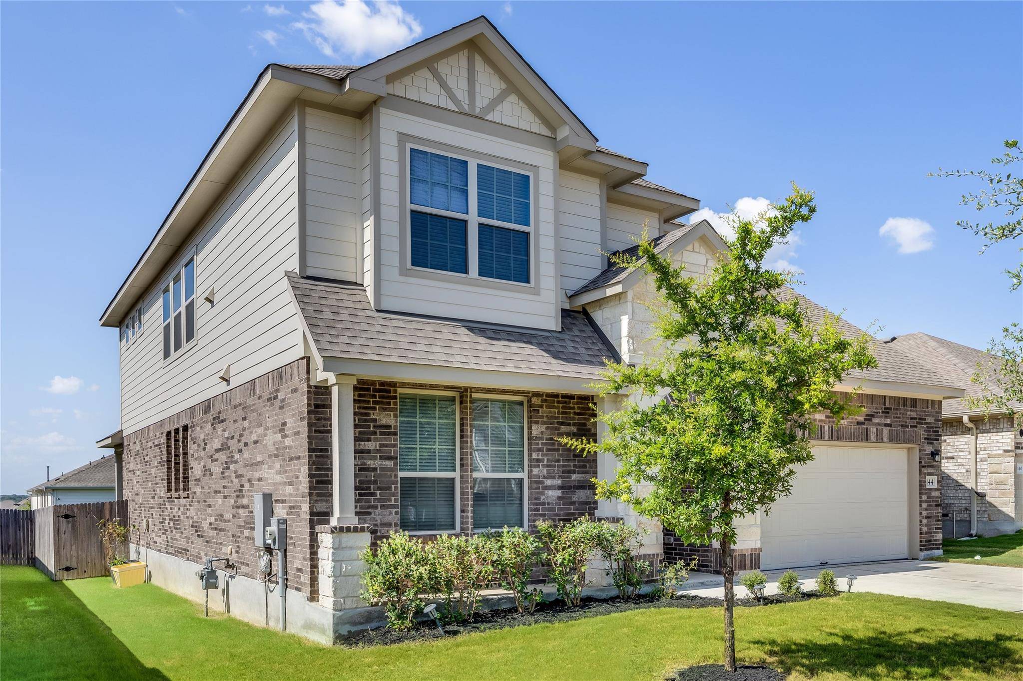 144 Falkland ST, Hutto, TX 78634