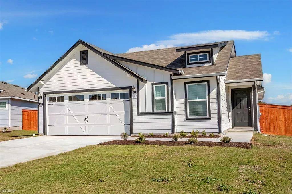 341 W Spiny Lizard LN W, San Marcos, TX 78666