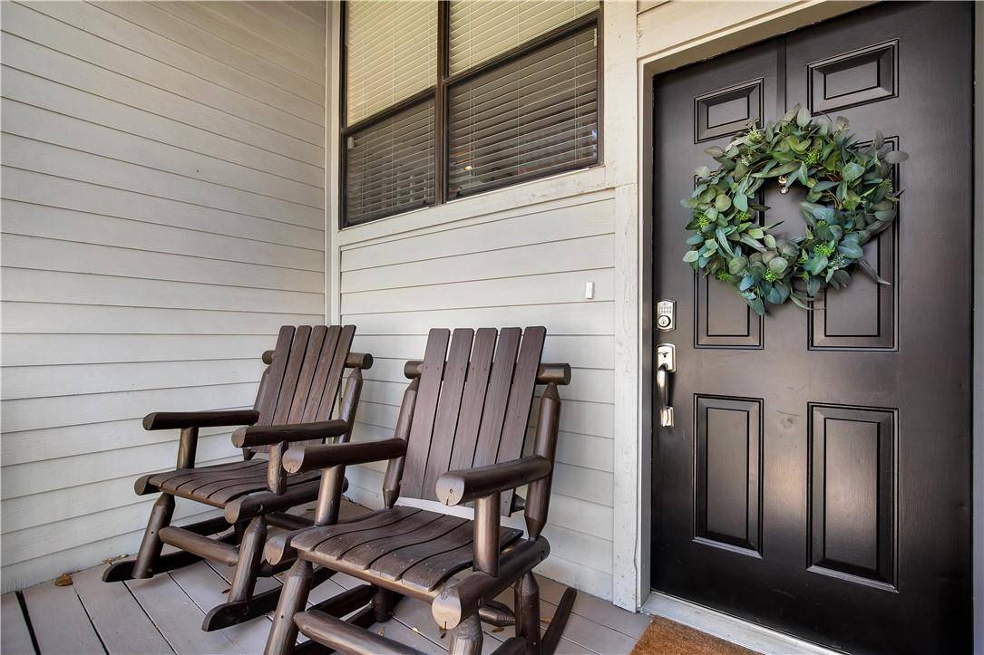 131 World Of Tennis SQ, Lakeway, TX 78738