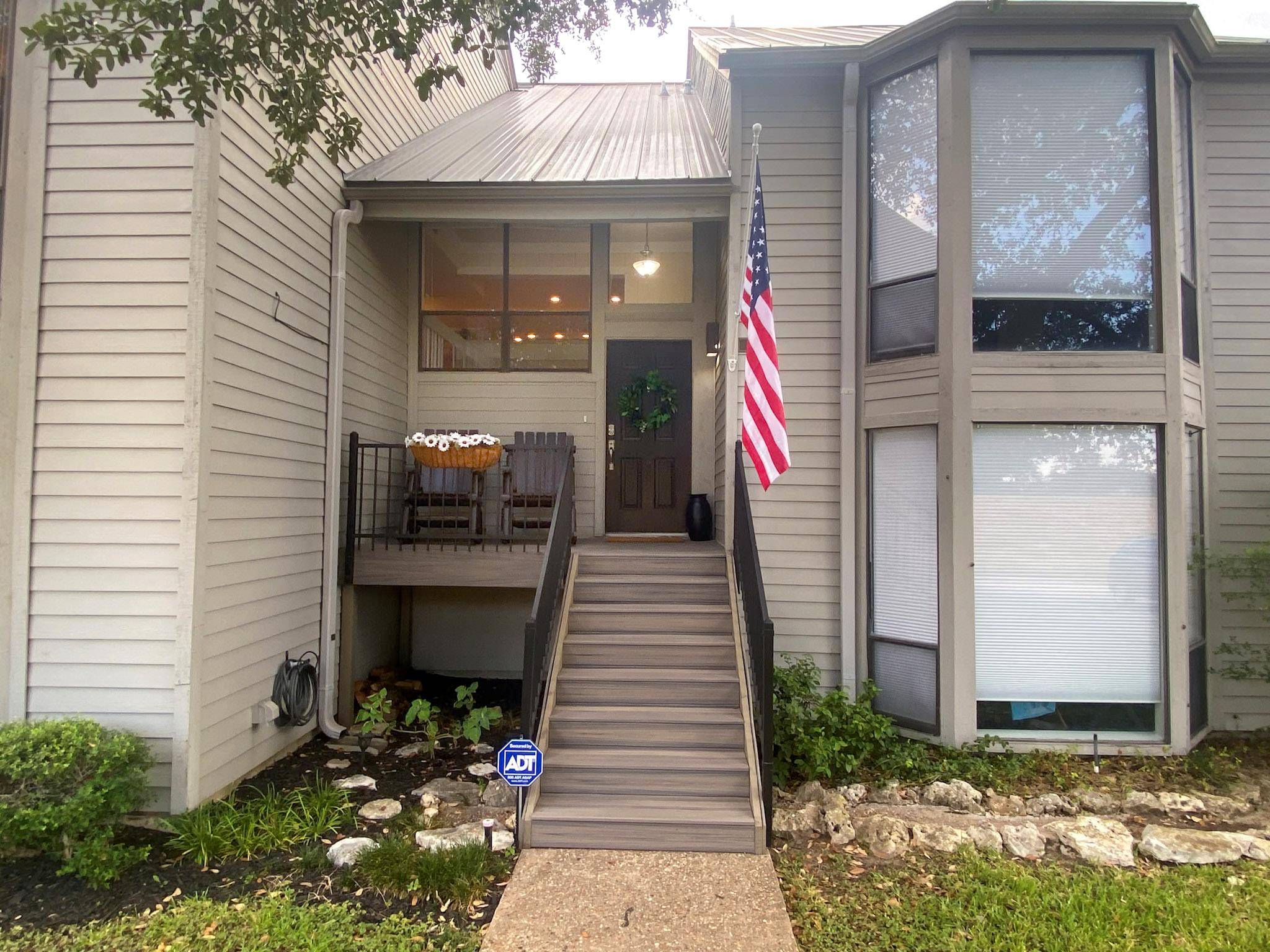 131 World Of Tennis SQ, Lakeway, TX 78738