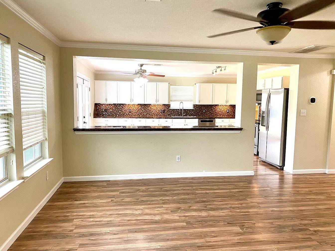 731 Abundance LN, Kyle, TX 78640
