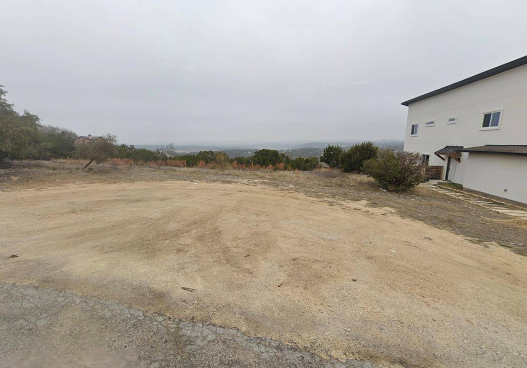 000 Portsmouth CV, Lago Vista, TX 78645