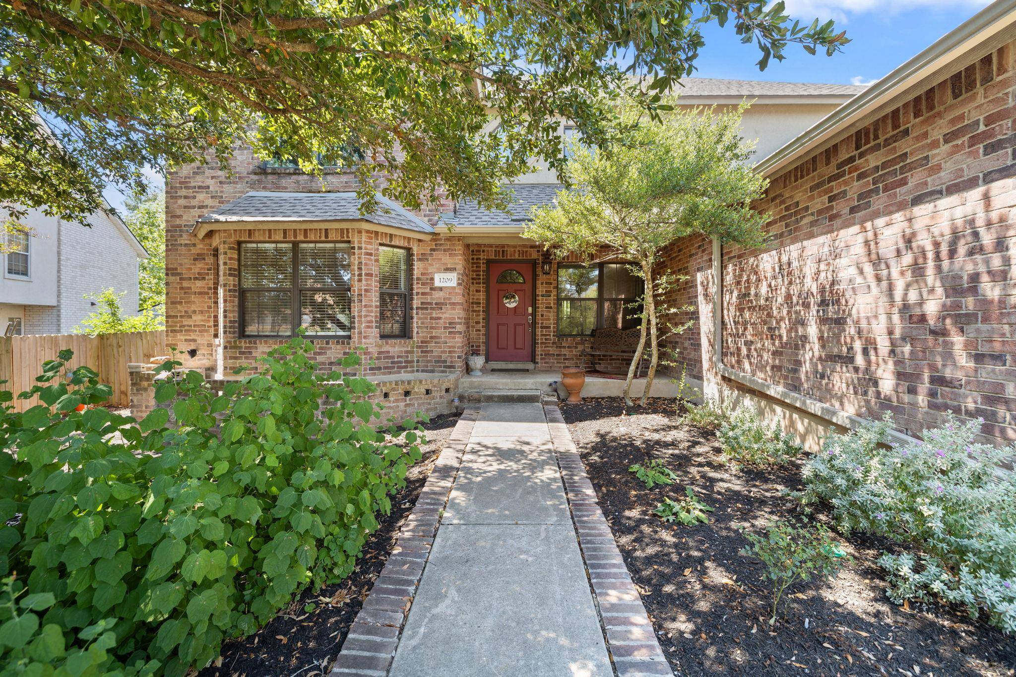 1209 Faber DR, Pflugerville, TX 78660