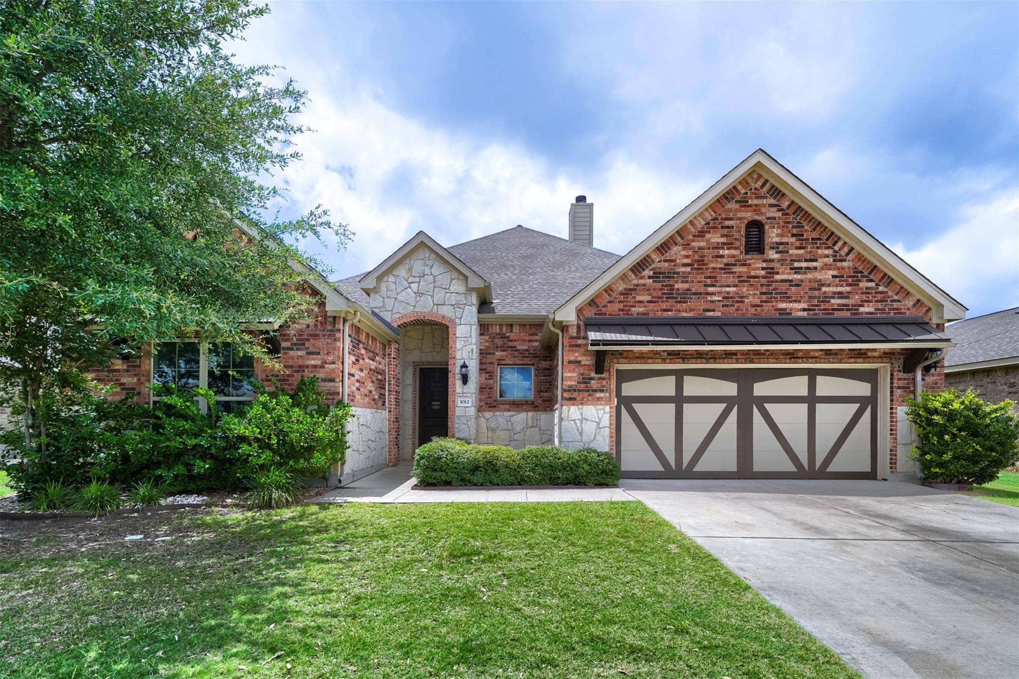 1012 Hillrose DR, Leander, TX 78641