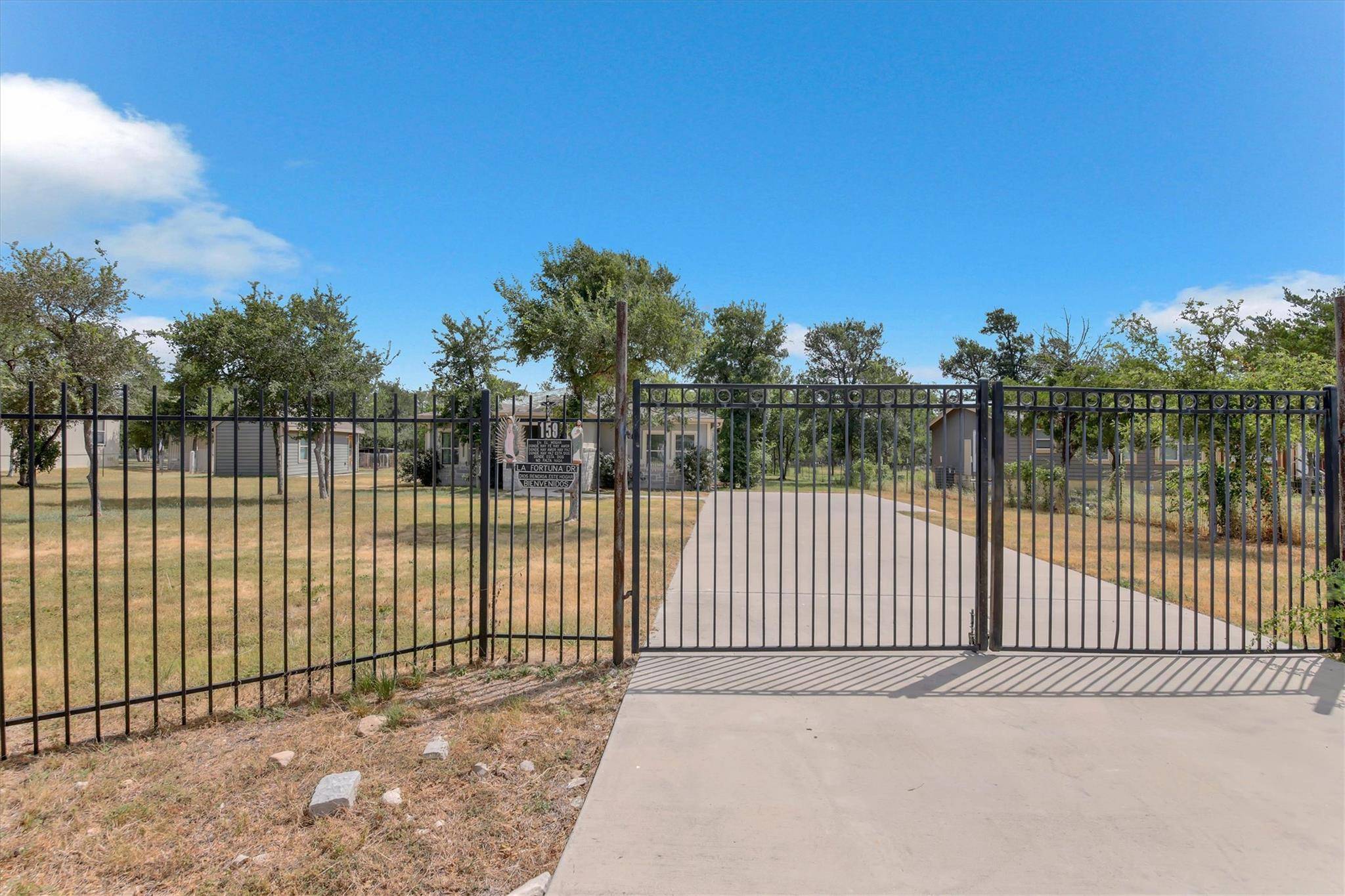 159 La Fortuna DR, Del Valle, TX 78617