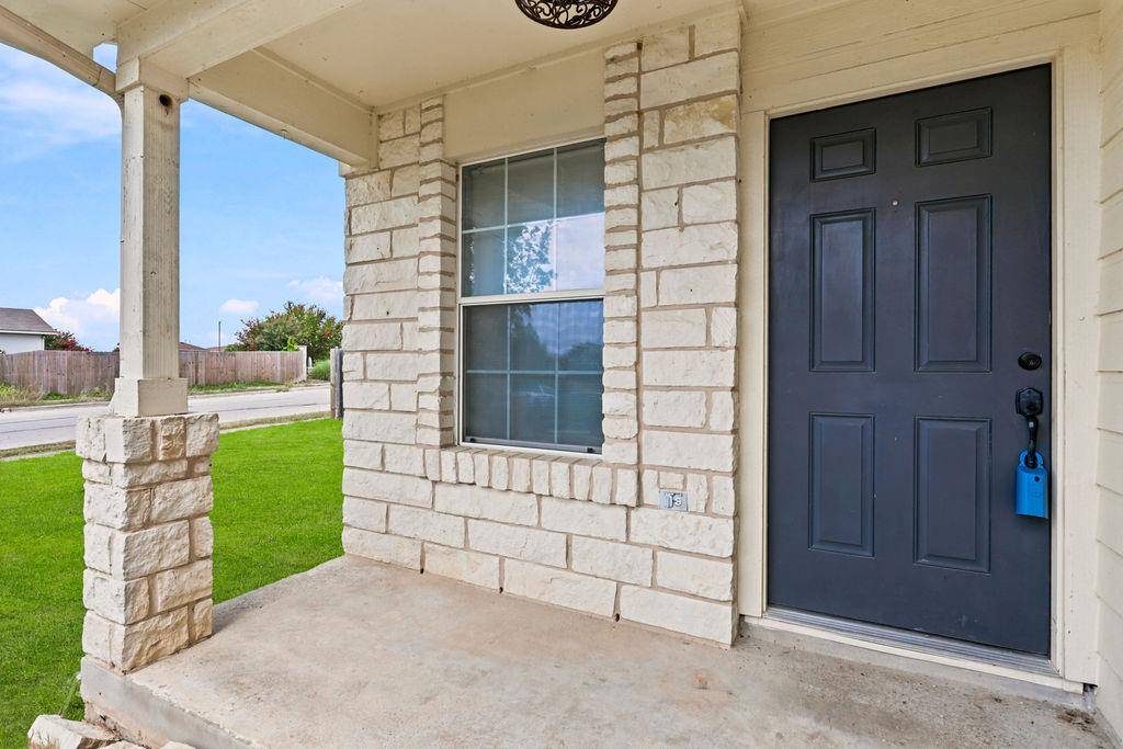 6616 Plains Crest DR, Del Valle, TX 78617