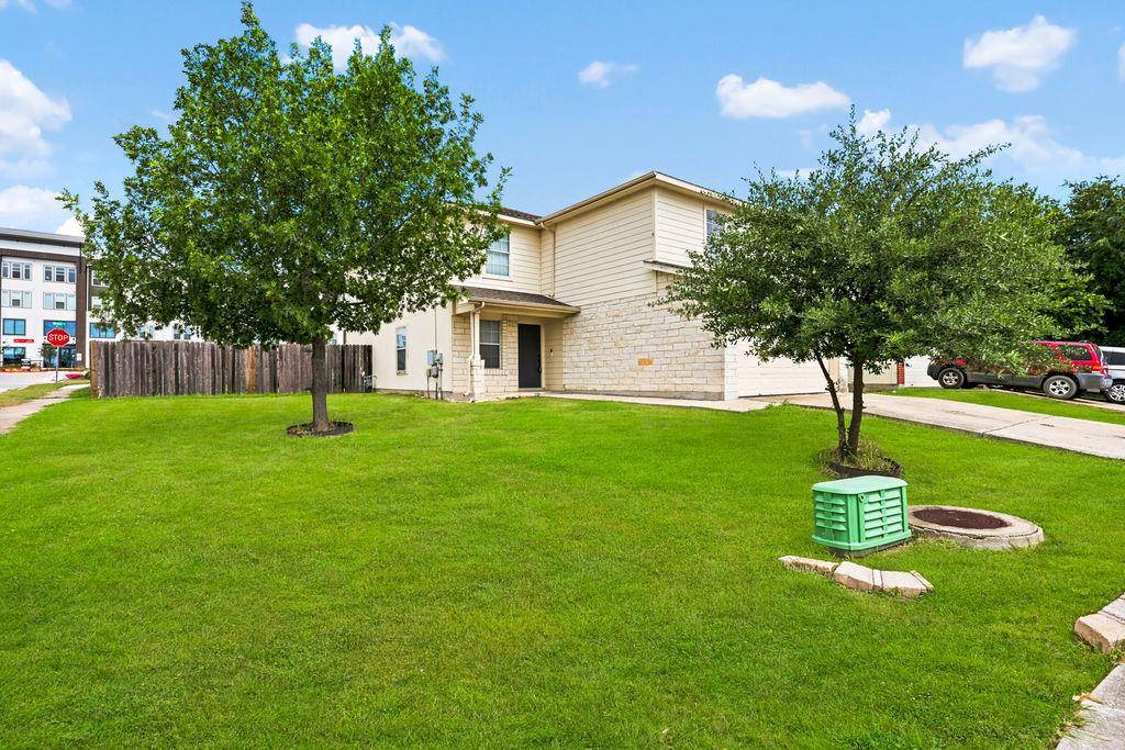 6616 Plains Crest DR, Del Valle, TX 78617