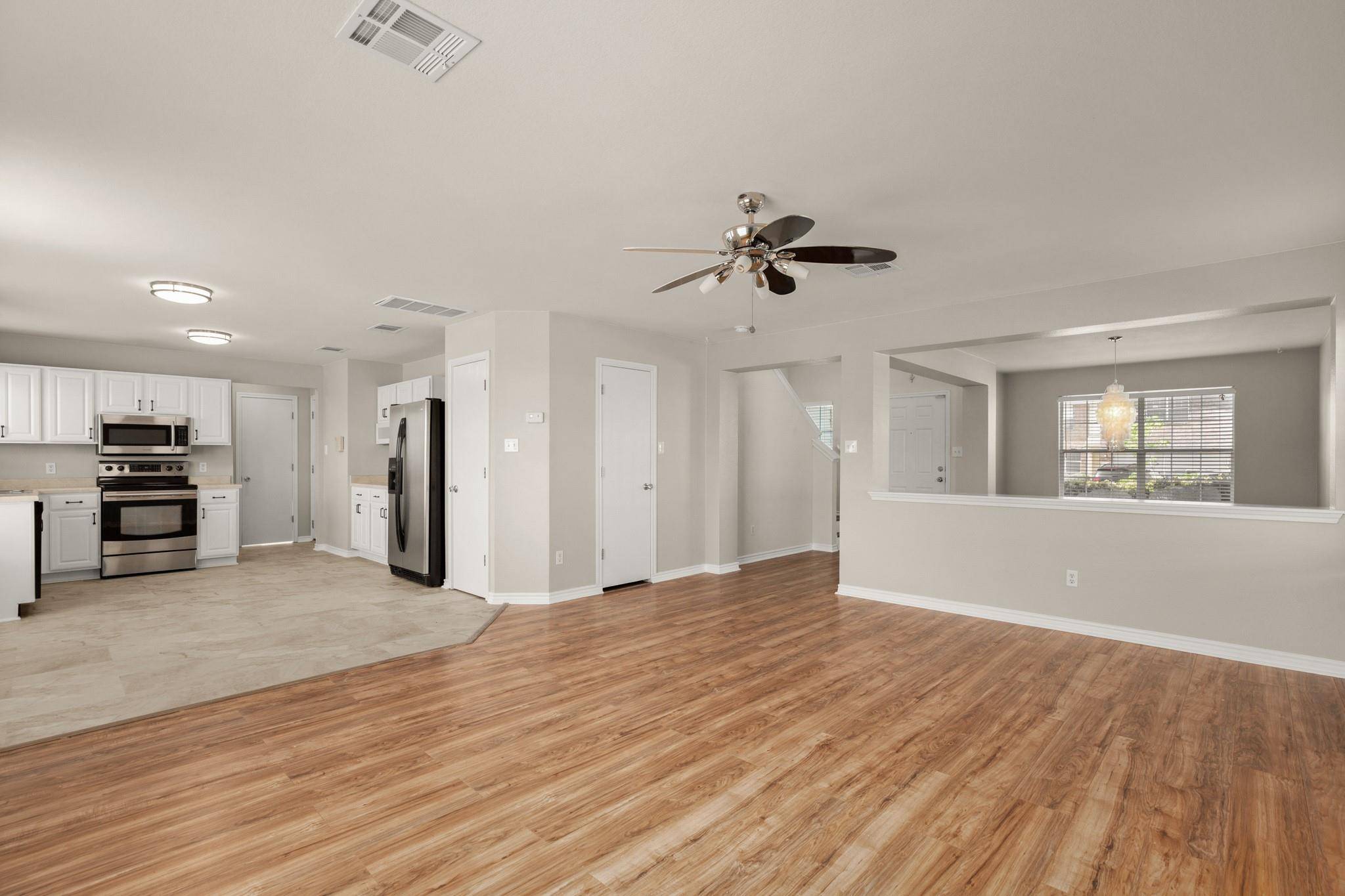 219 Brown ST, Hutto, TX 78634