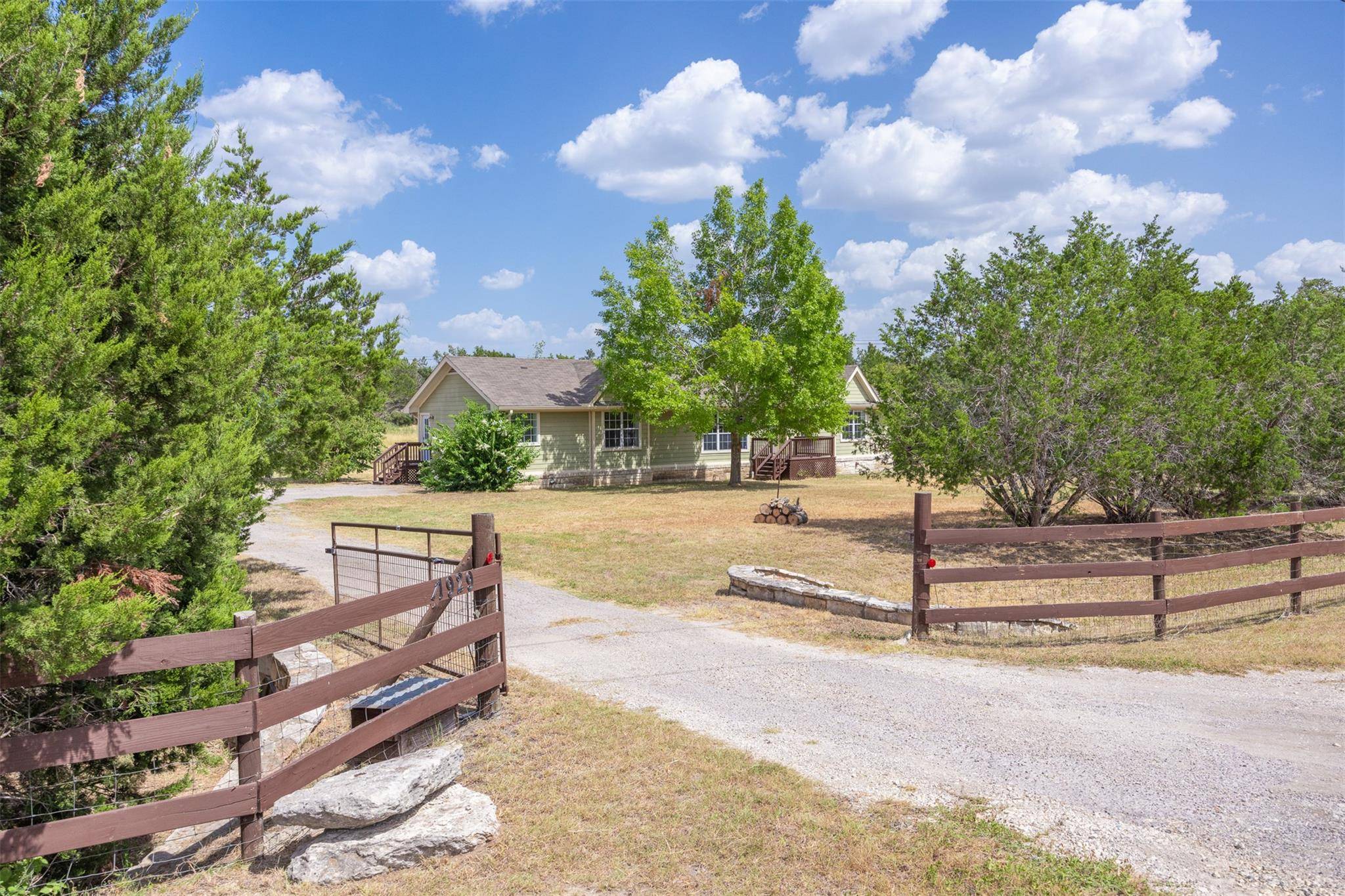 11929 Fitzhugh Corners, Dripping Springs, TX 78620