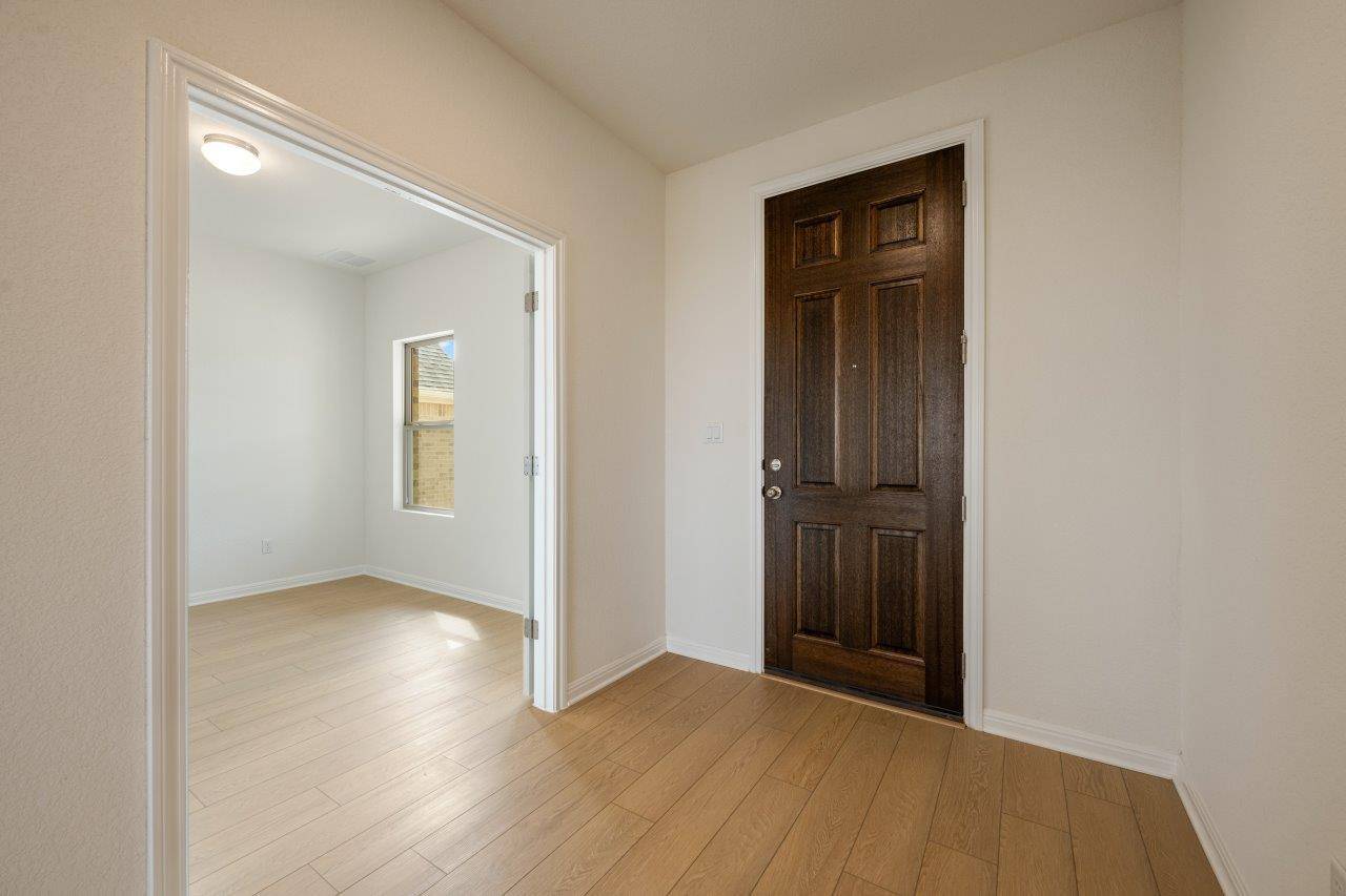 137 Coleto TRL, Bastrop, TX 78602