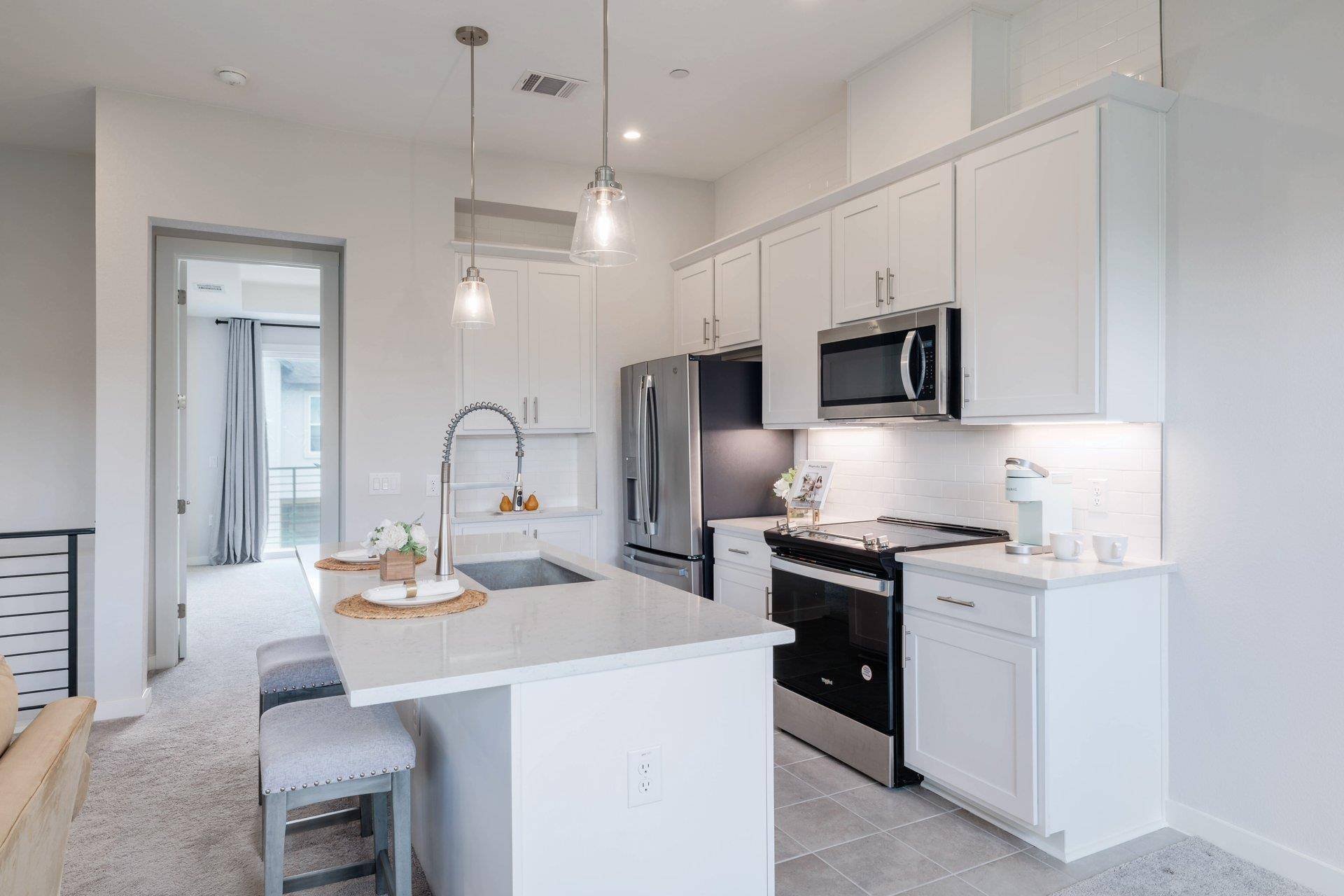 12001 Vista Parke DR #202, Austin, TX 78726