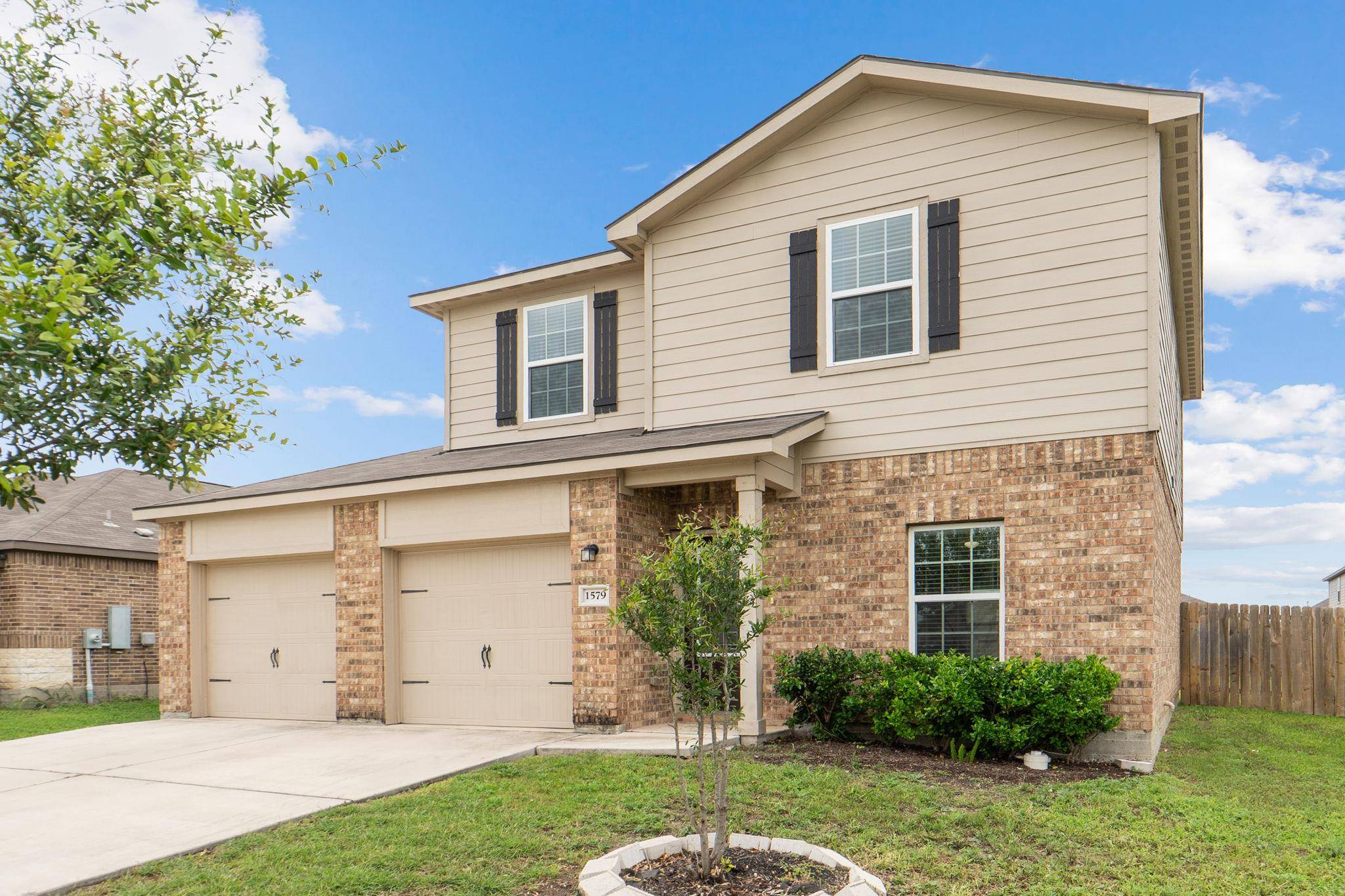 1579 Violet LN, Kyle, TX 78640