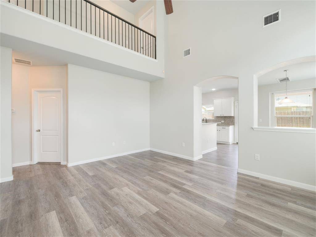 12112 Timber Arch LN, Manor, TX 78653