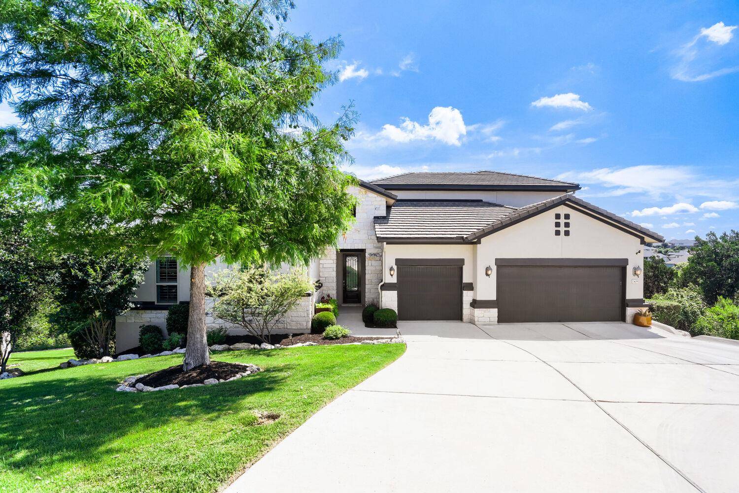 2429 Costa Del Sol DR, Leander, TX 78641