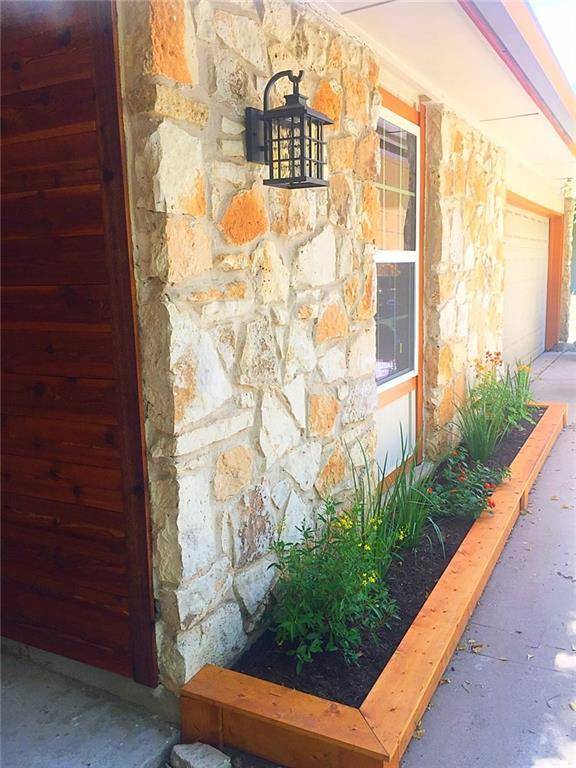 3305 Spaniel DR, Austin, TX 78759