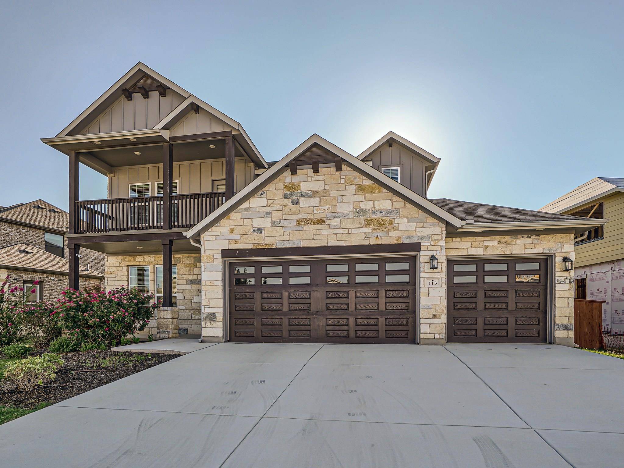 113 Leon LOOP, Liberty Hill, TX 78642