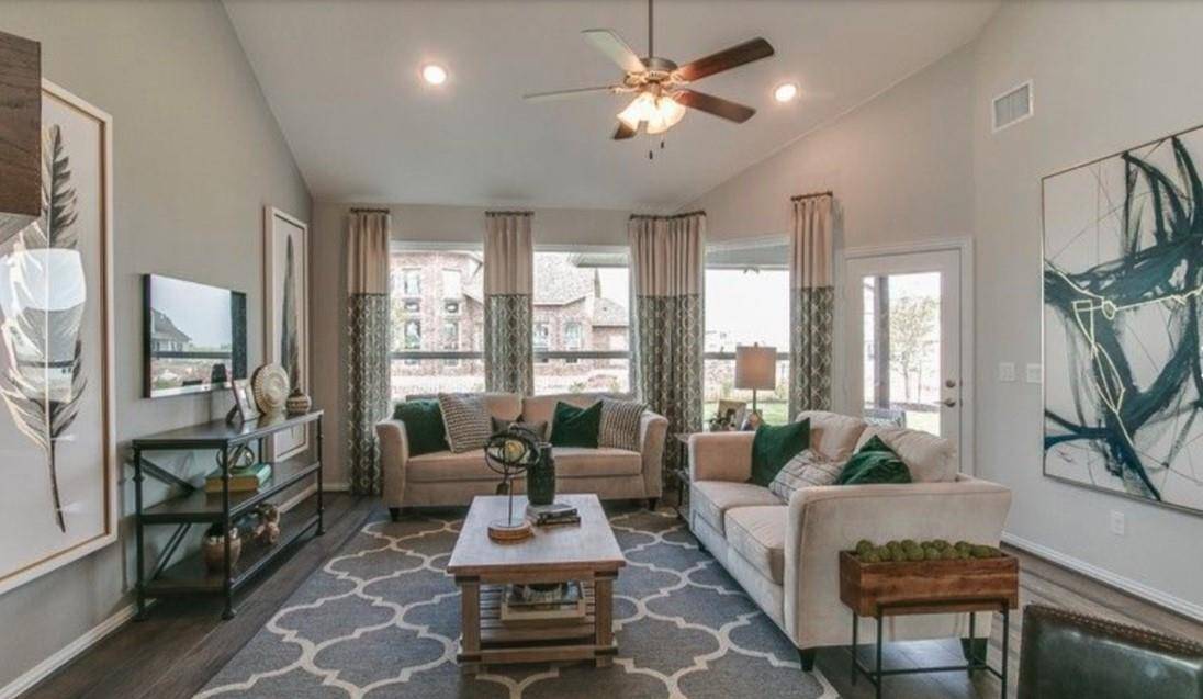 113 Leon LOOP, Liberty Hill, TX 78642