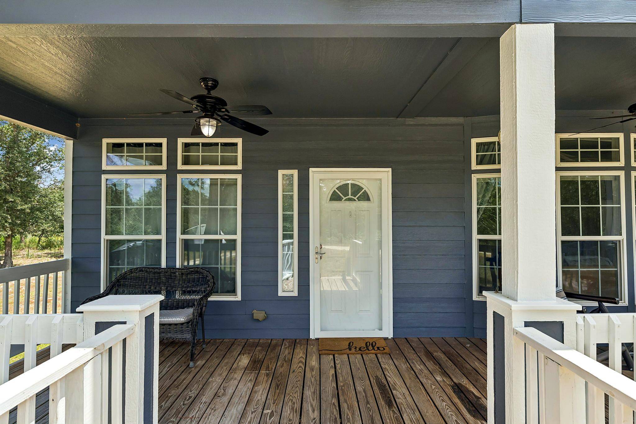 260 Dickerson LN, Elgin, TX 78621