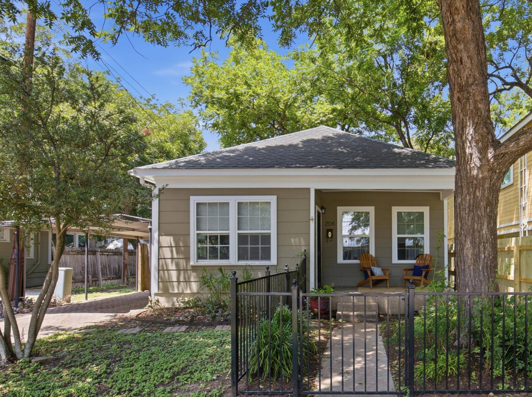 206 E 43rd ST, Austin, TX 78751