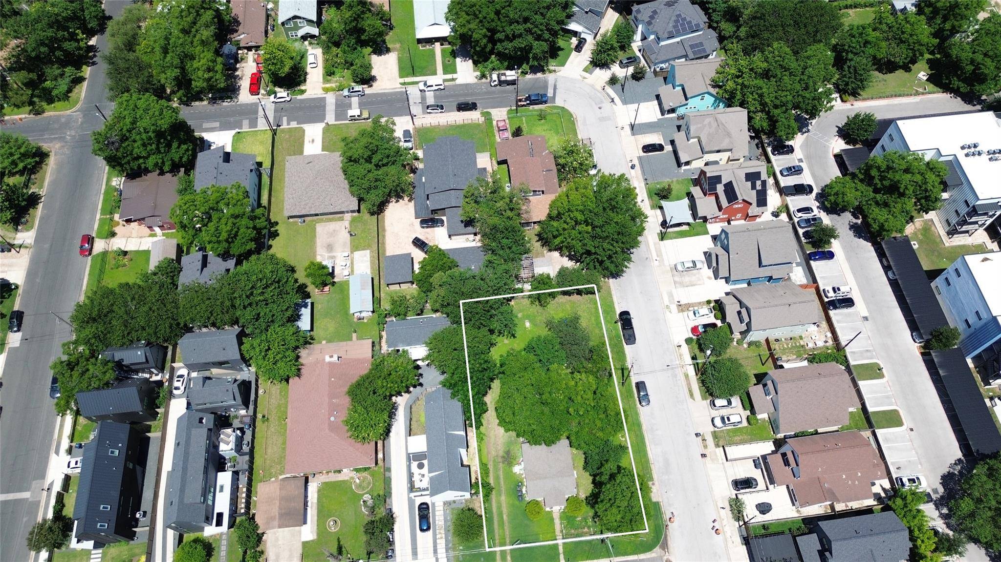 1104 Brass ST, Austin, TX 78702