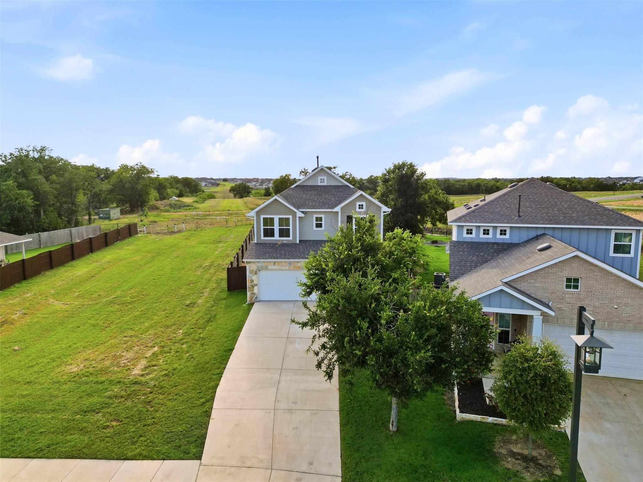 60 Bent Trail LN, Georgetown, TX 78628