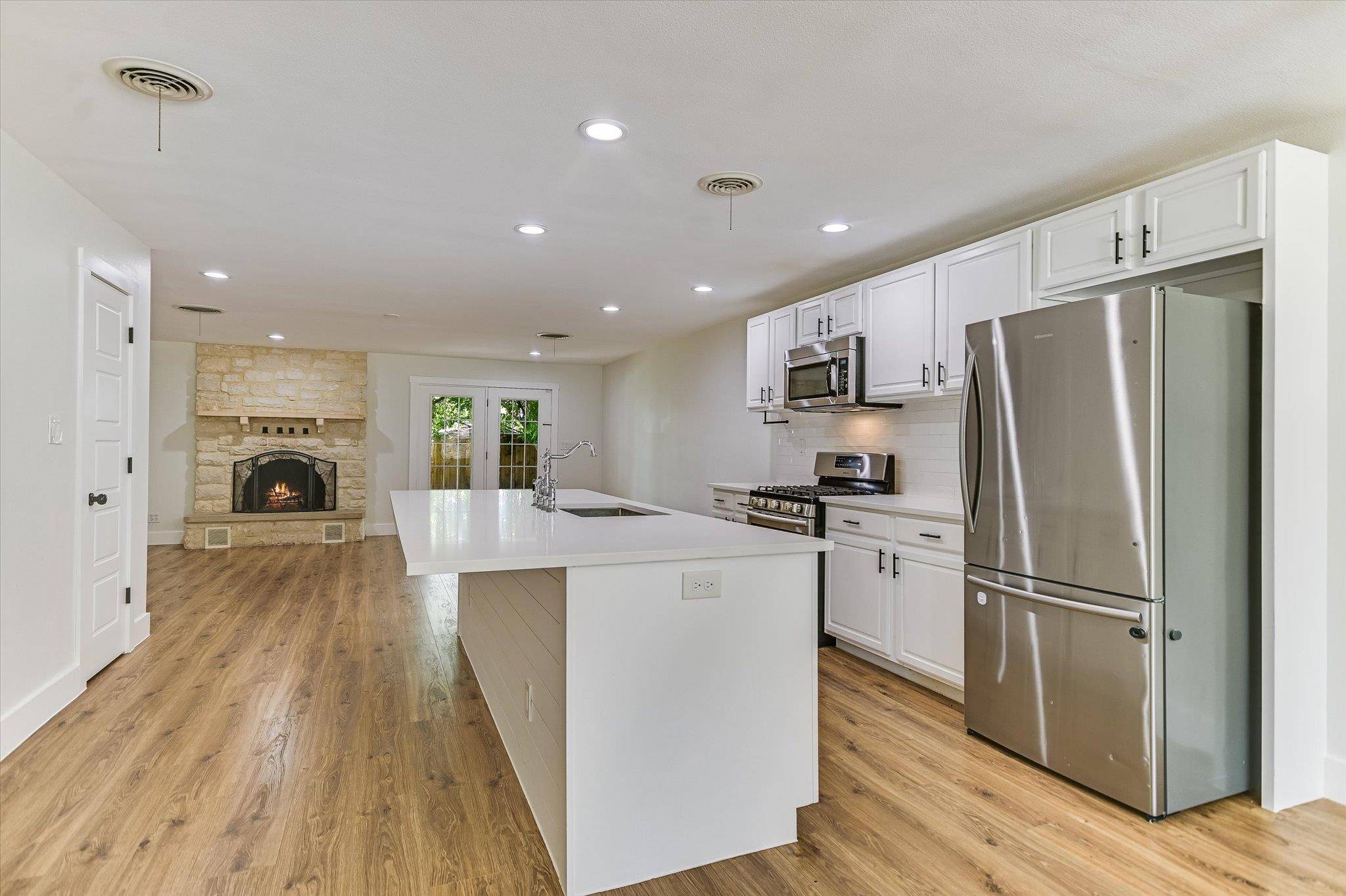 556 E 19th ST, Georgetown, TX 78626