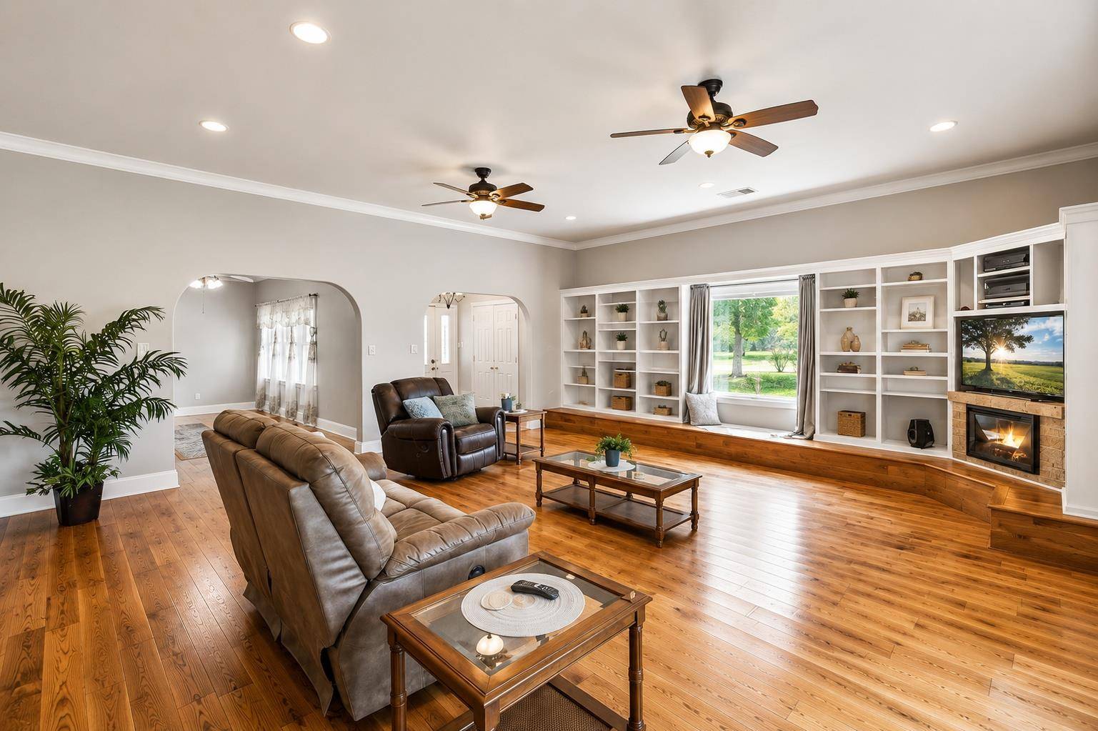 268 Privada DR, Del Valle, TX 78617