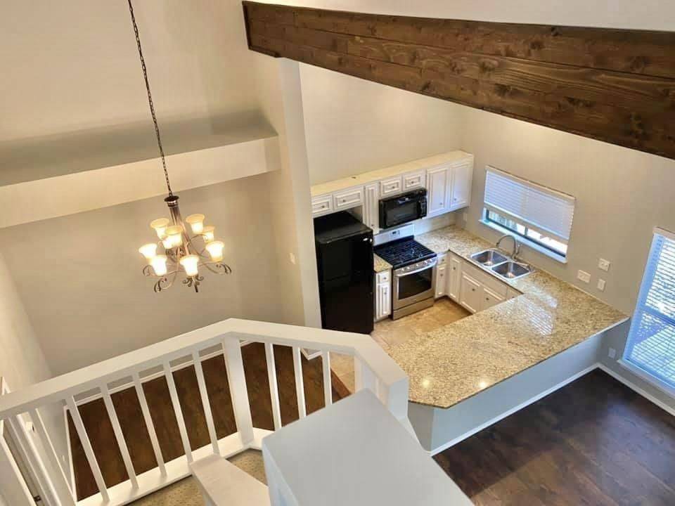 4404 Travis Country CIR #G4, Austin, TX 78735