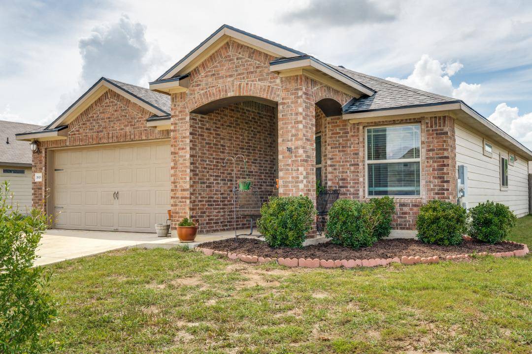 1618 Woodlands DR, Kyle, TX 78640