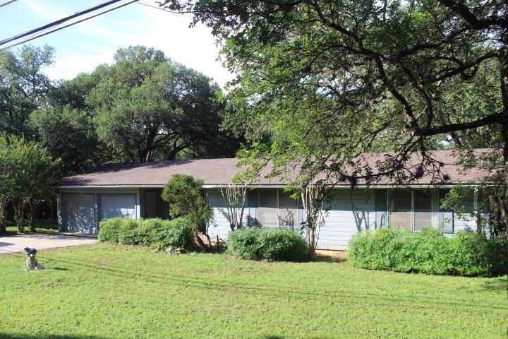 1306 Alamo ST, San Marcos, TX 78666