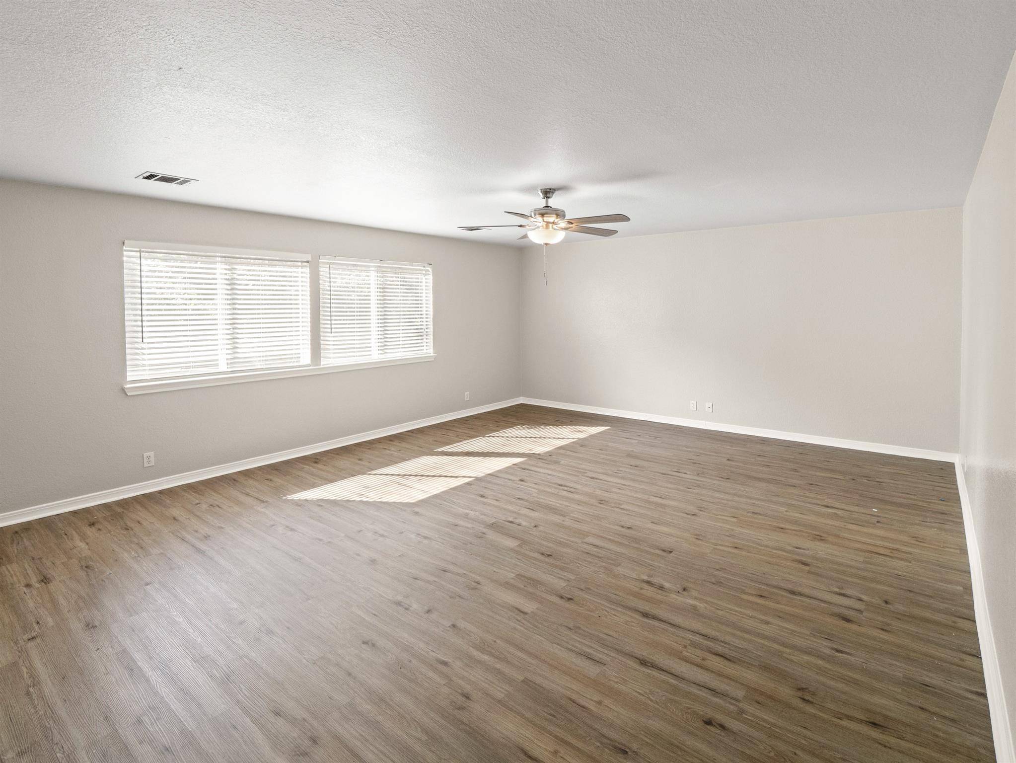8001 Brienne DR, Round Rock, TX 78681