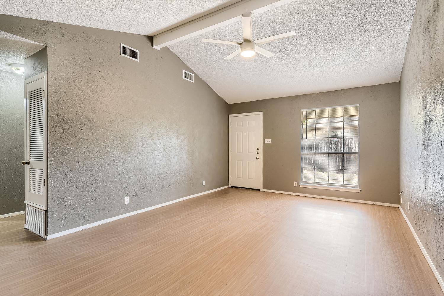 2516 Glen Springs WAY #B, Austin, TX 78741
