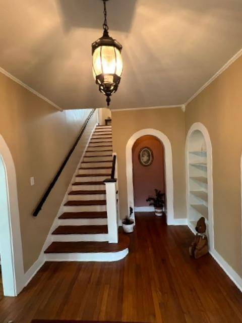 215 W 7th ST, Taylor, TX 76574