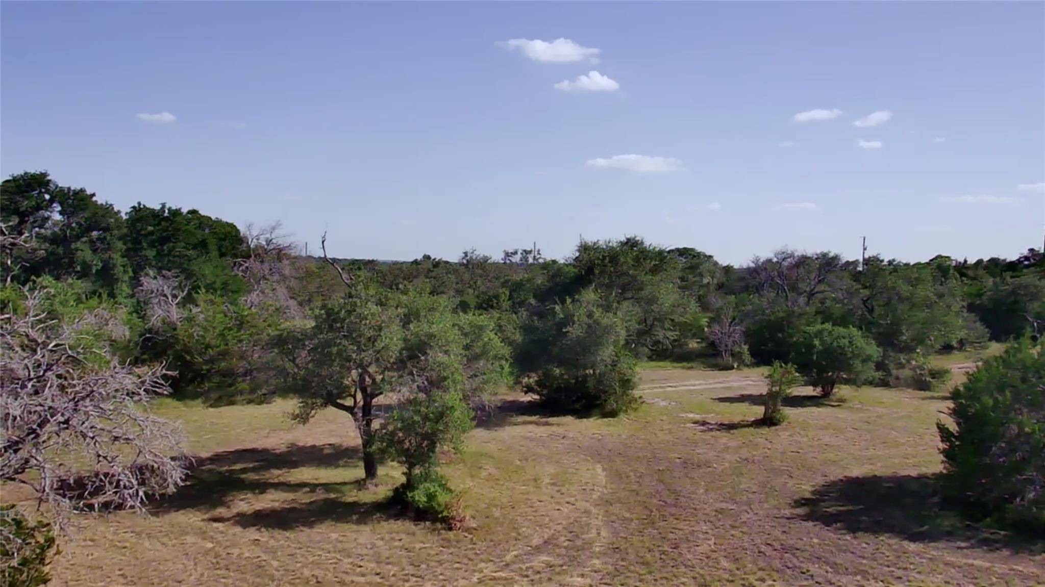 237 Oak Glen LN, Briggs, TX 78608