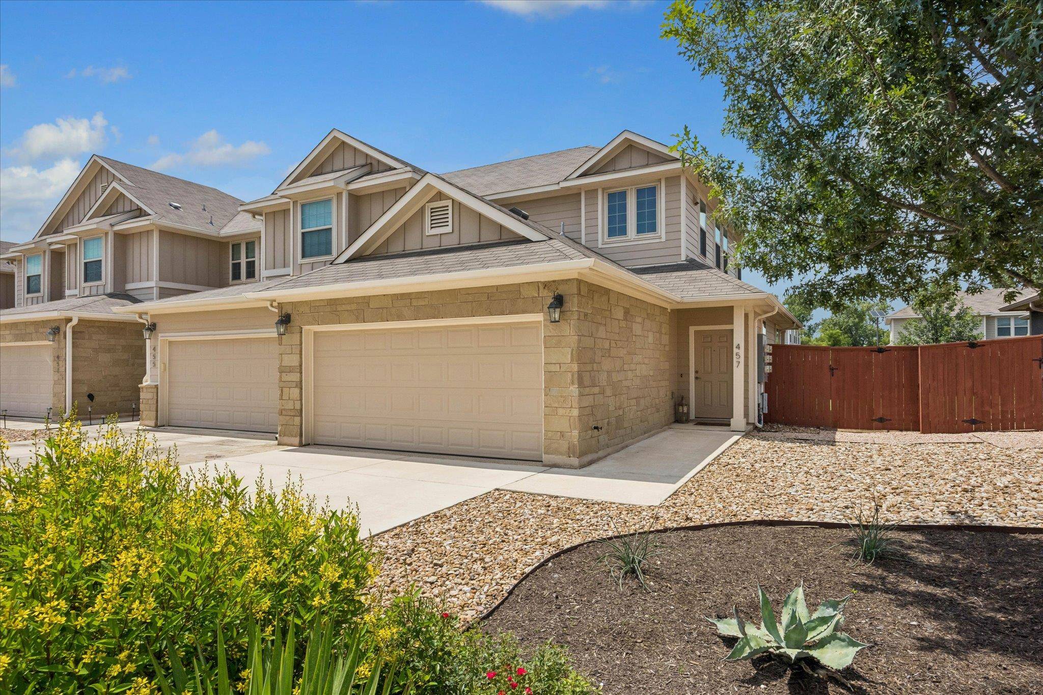 457 High Tech DR #7F, Georgetown, TX 78626
