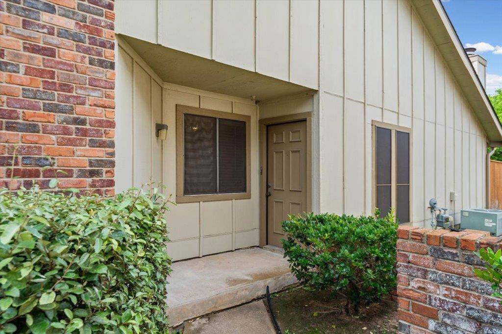 1617 W Braker LN #B, Austin, TX 78758