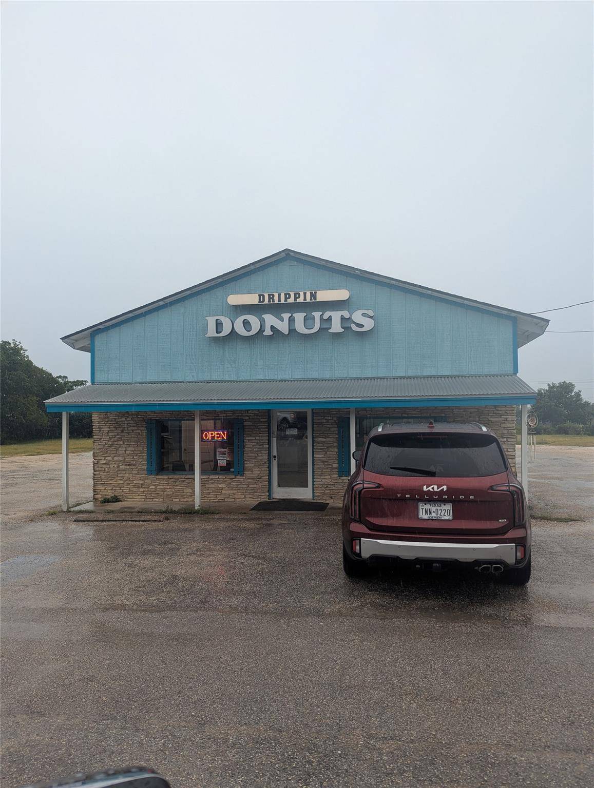 651 Highway 290 HWY, Dripping Springs, TX 78620