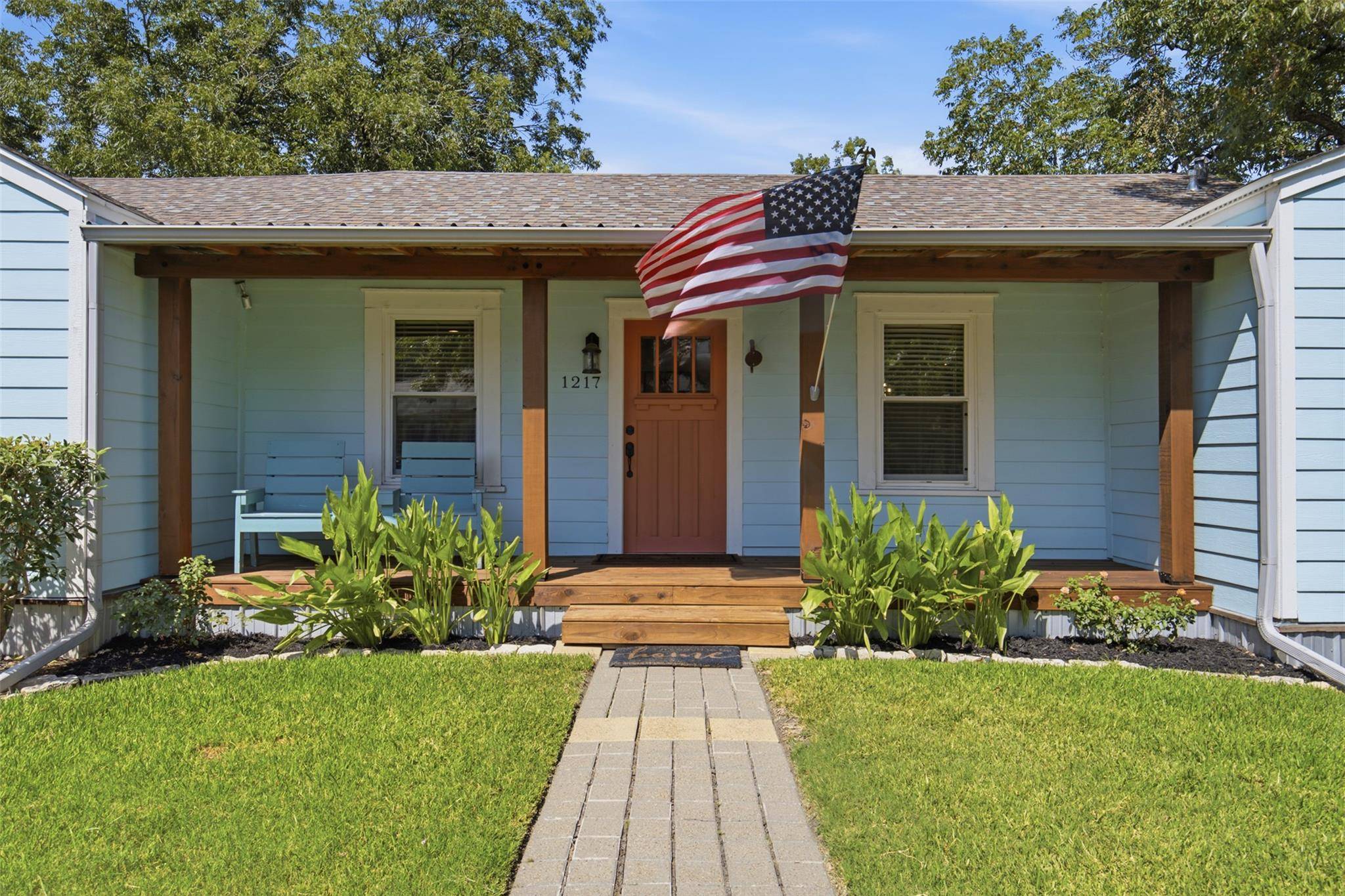 1217 Fairground ST, Taylor, TX 76574