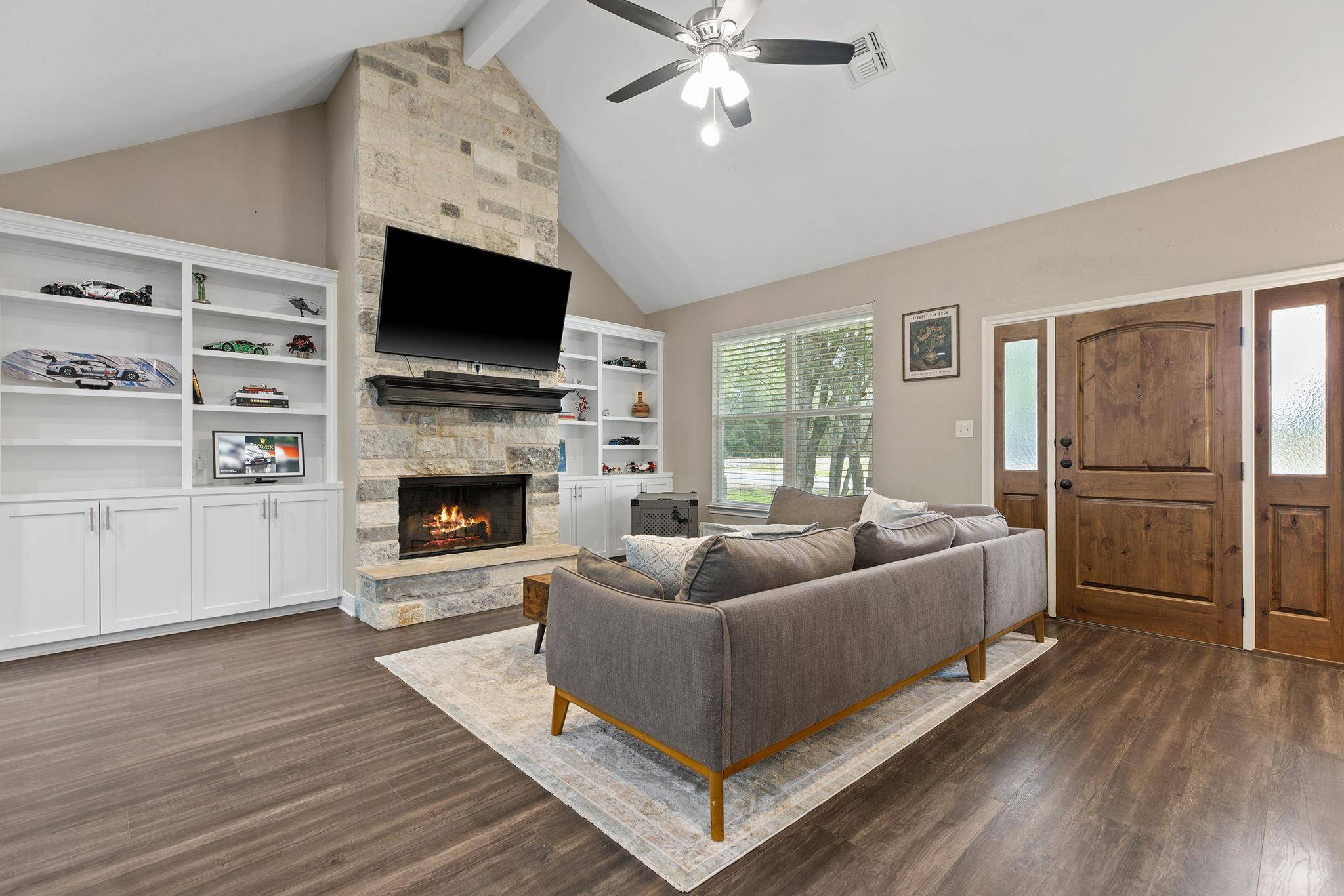346 Lamaloa LN, Bastrop, TX 78602