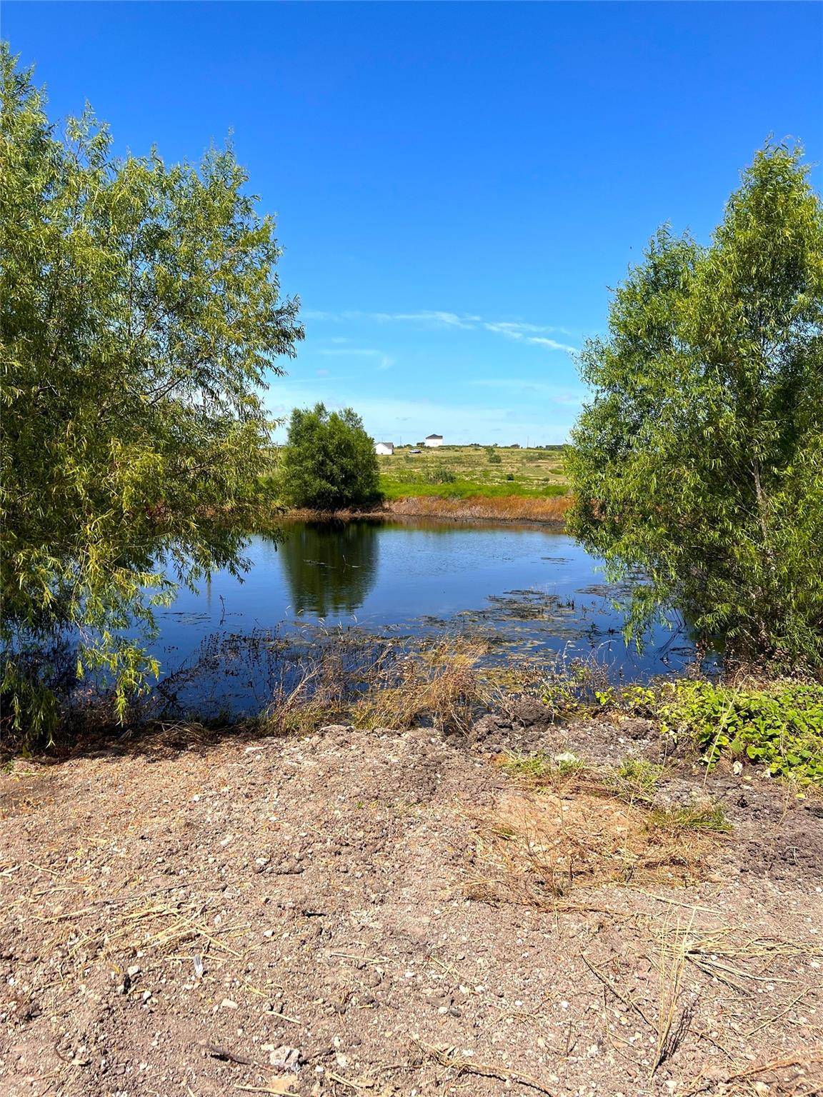 620 County Road 451 RD, Coupland, TX 78615