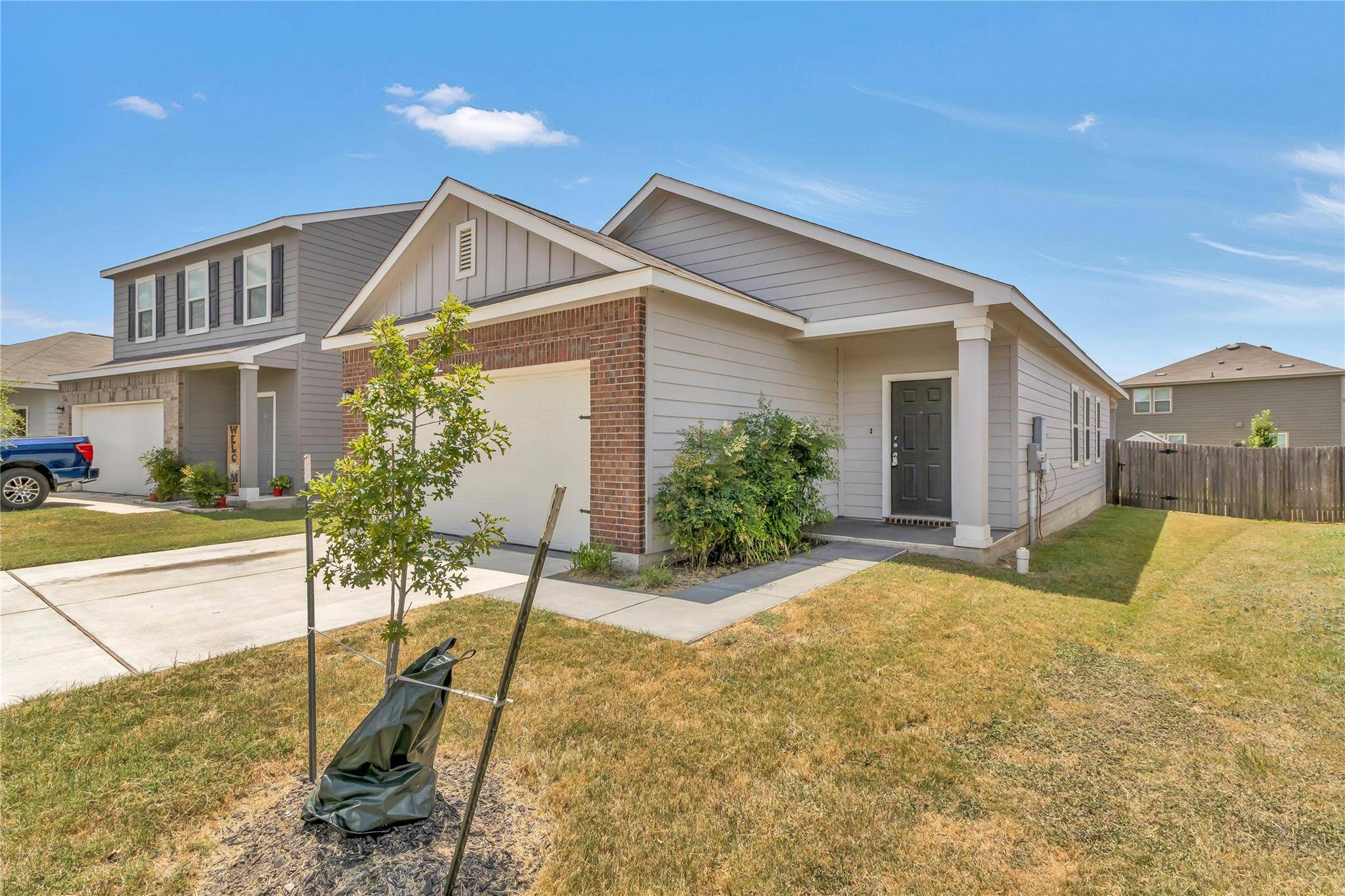 360 Bell Rings DR, Jarrell, TX 76537