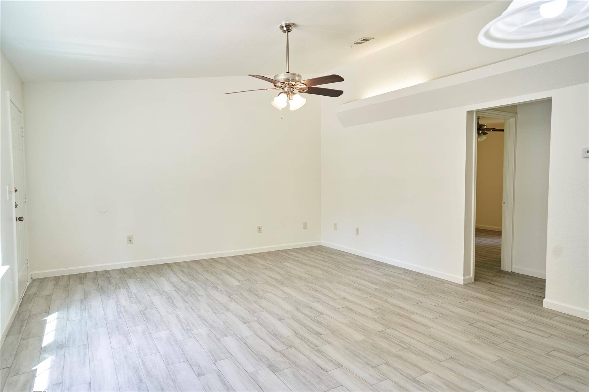 23393 Nameless RD #142, Leander, TX 78641