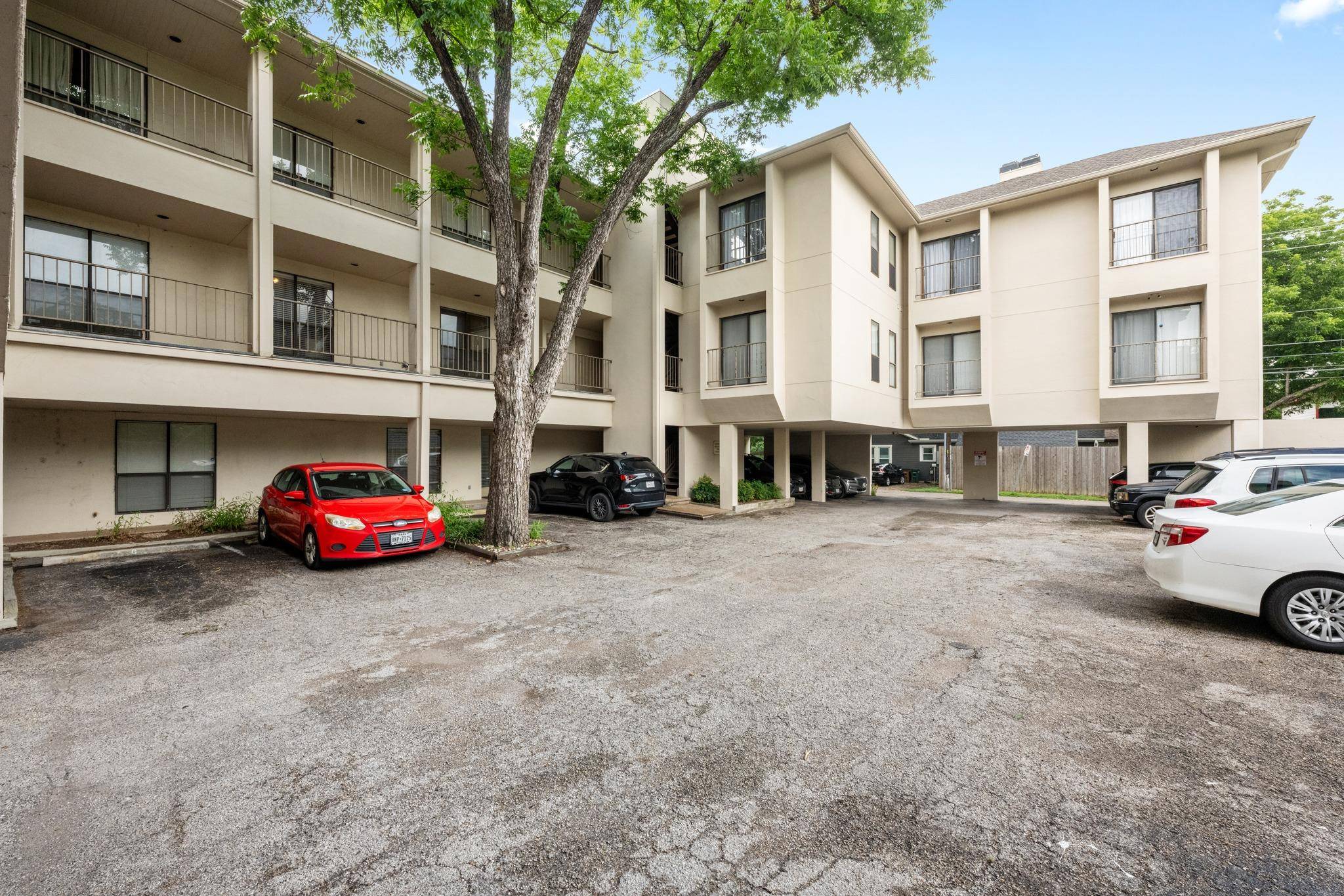 409 E 38th ST #101, Austin, TX 78705