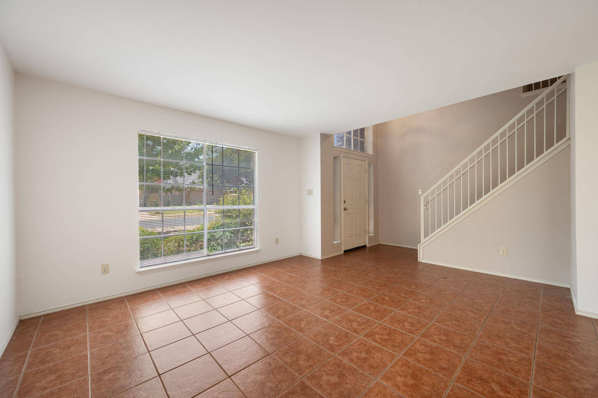 1901 Lobelia DR, Cedar Park, TX 78613